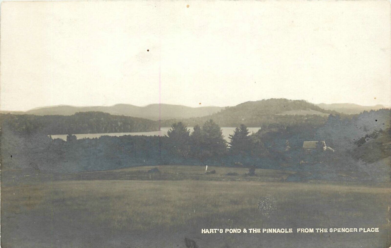 Postcard RPPC 1920s New Hampshire Hart\'s Pond Spencer Place Pinnacle NH24-1729