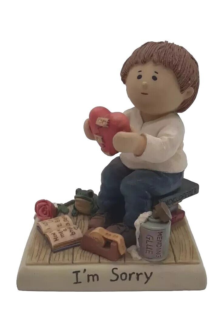 Zingle Berry Collectible I’m Sorry Figurine. 1998 Pavilion Gift Company.