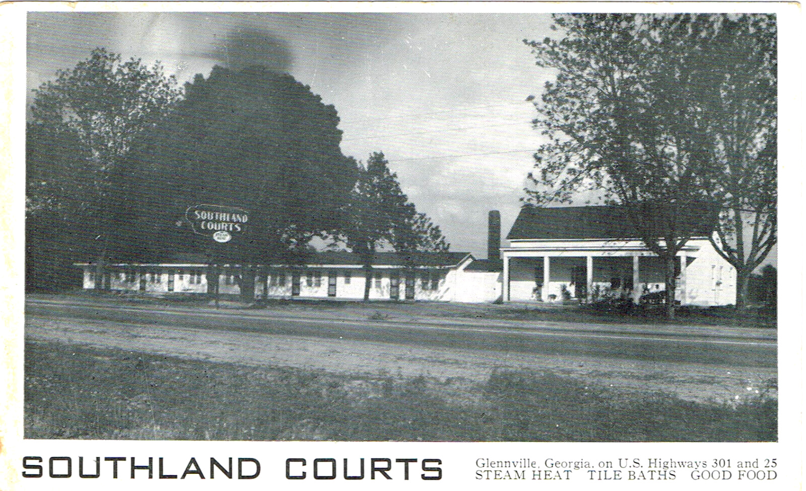 Vintage Southland Courts Black & White Postcard Glenville Georgia 1949