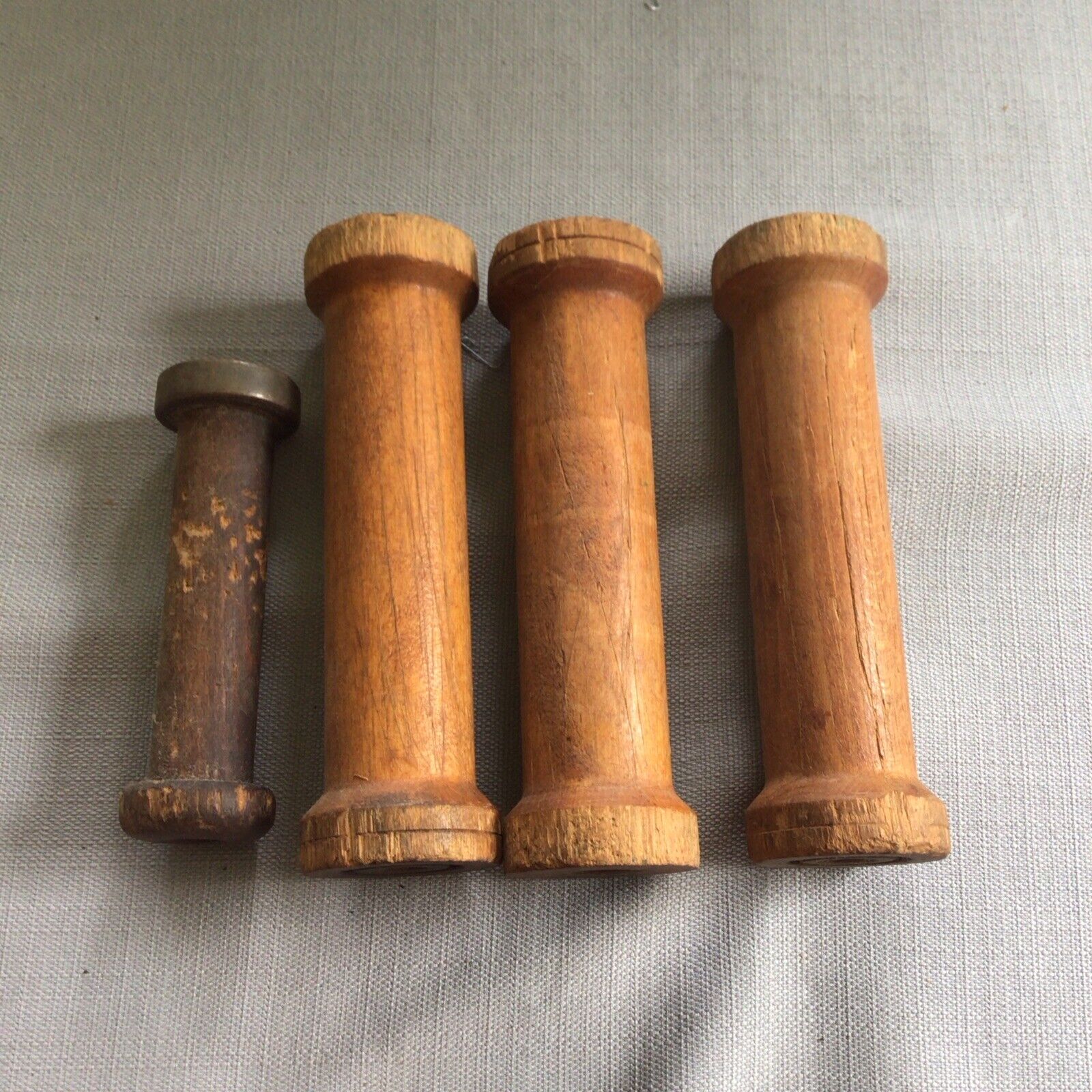 Lot of 4 Vintage Textile Sewing Spools 3-7” & 1-5”