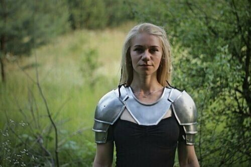 Lady Pair of pauldrons & gorget shoulder Armor Medieval knight Lady Armor