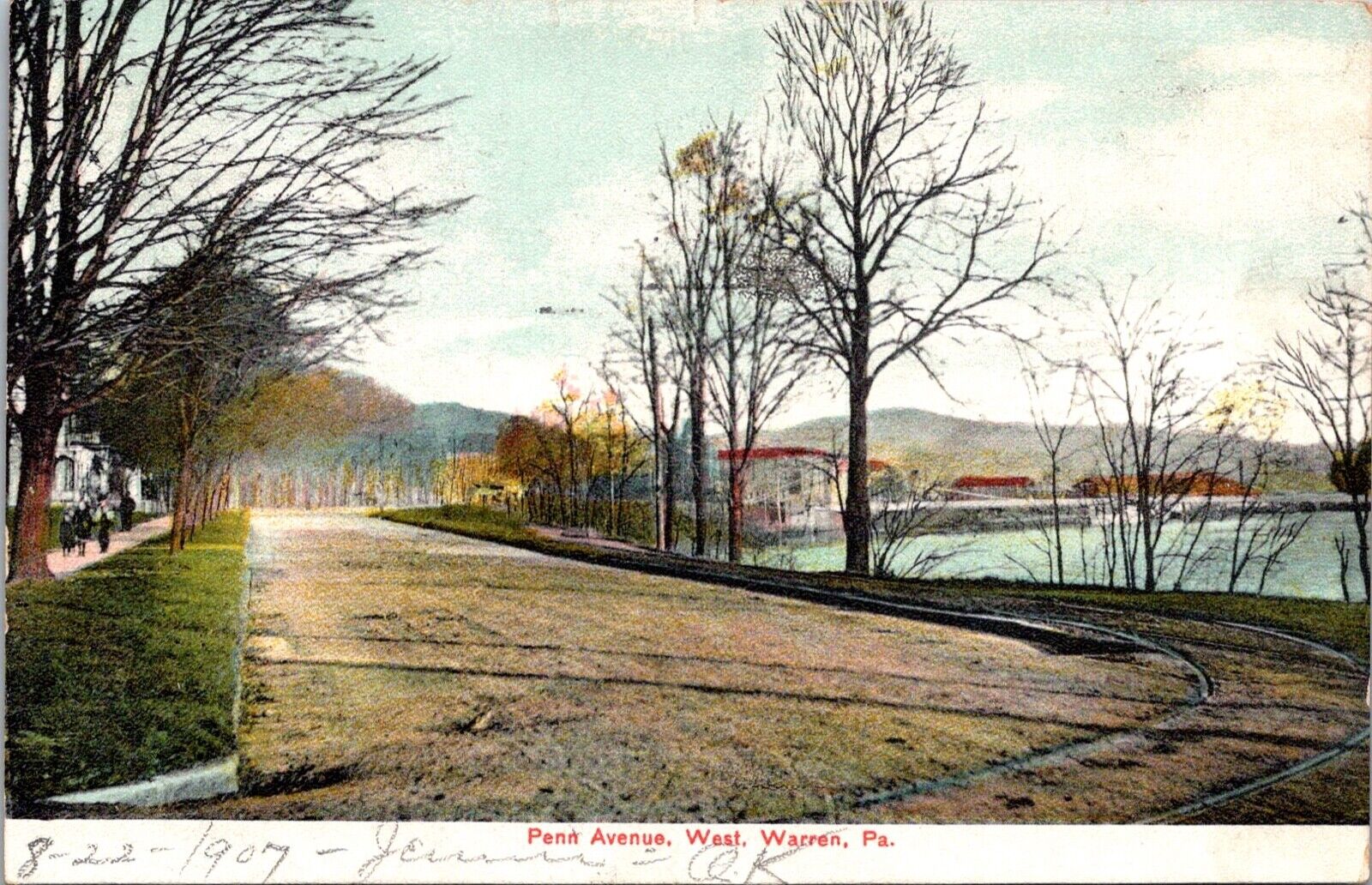 Postcard Warren, PA PENN AVENUE, WEST Tree Lined Dirt Road, people walking 1907