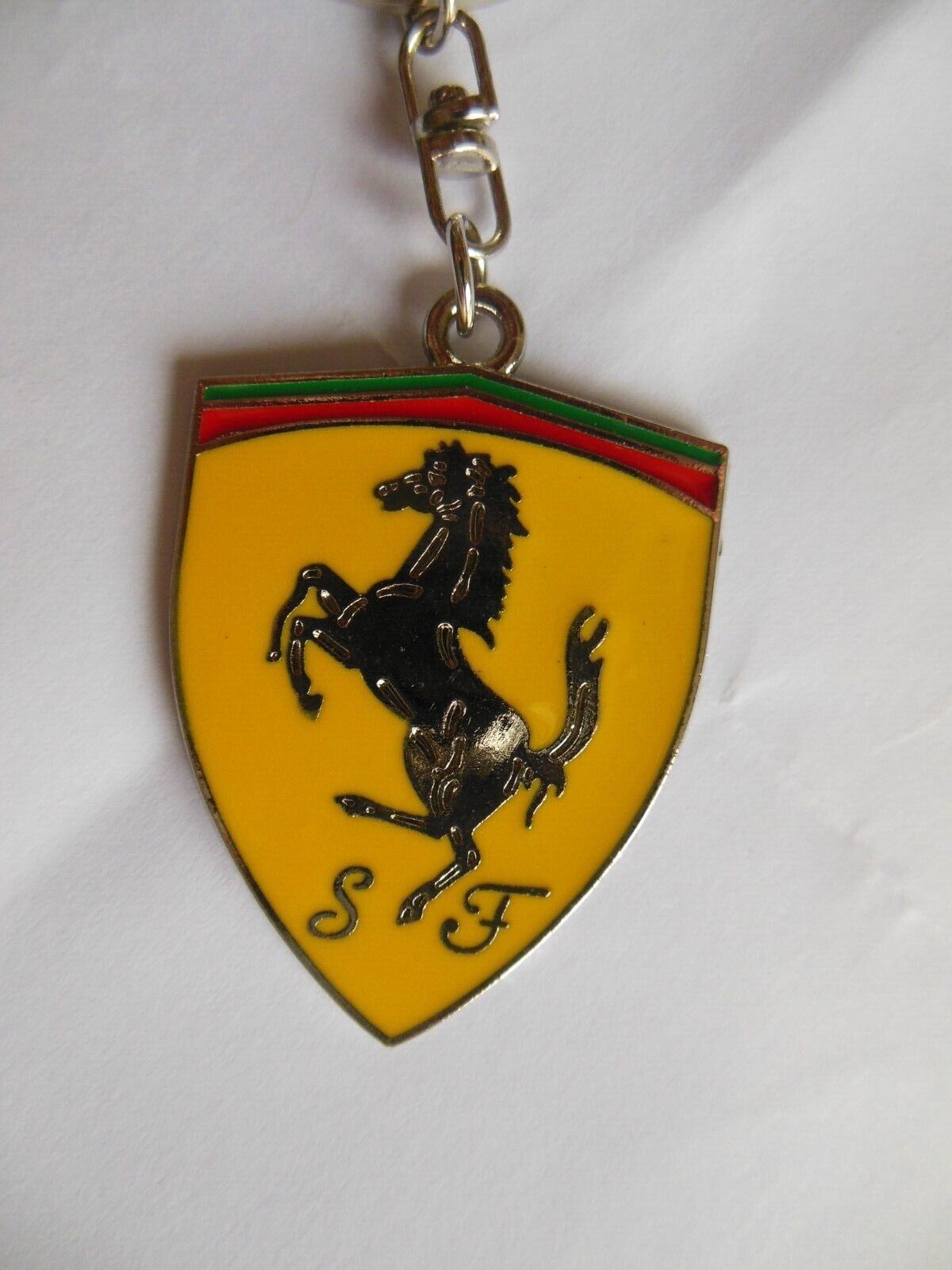 Ferrari ** ( Logo )  ** Keychain ** METAL **Free  Shipping**