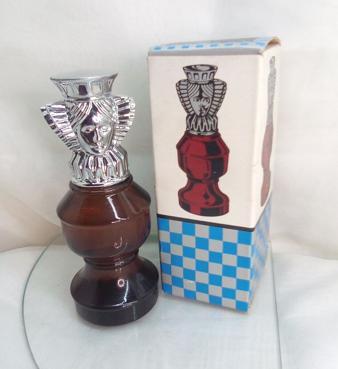 Avon The Queen Chess Piece Oland After Shave Full New Old Stock Silver Color Lid