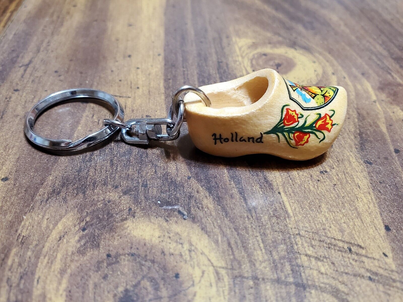 Holland Wooden Shoe Traditional  Souvenir Key Chain Travel