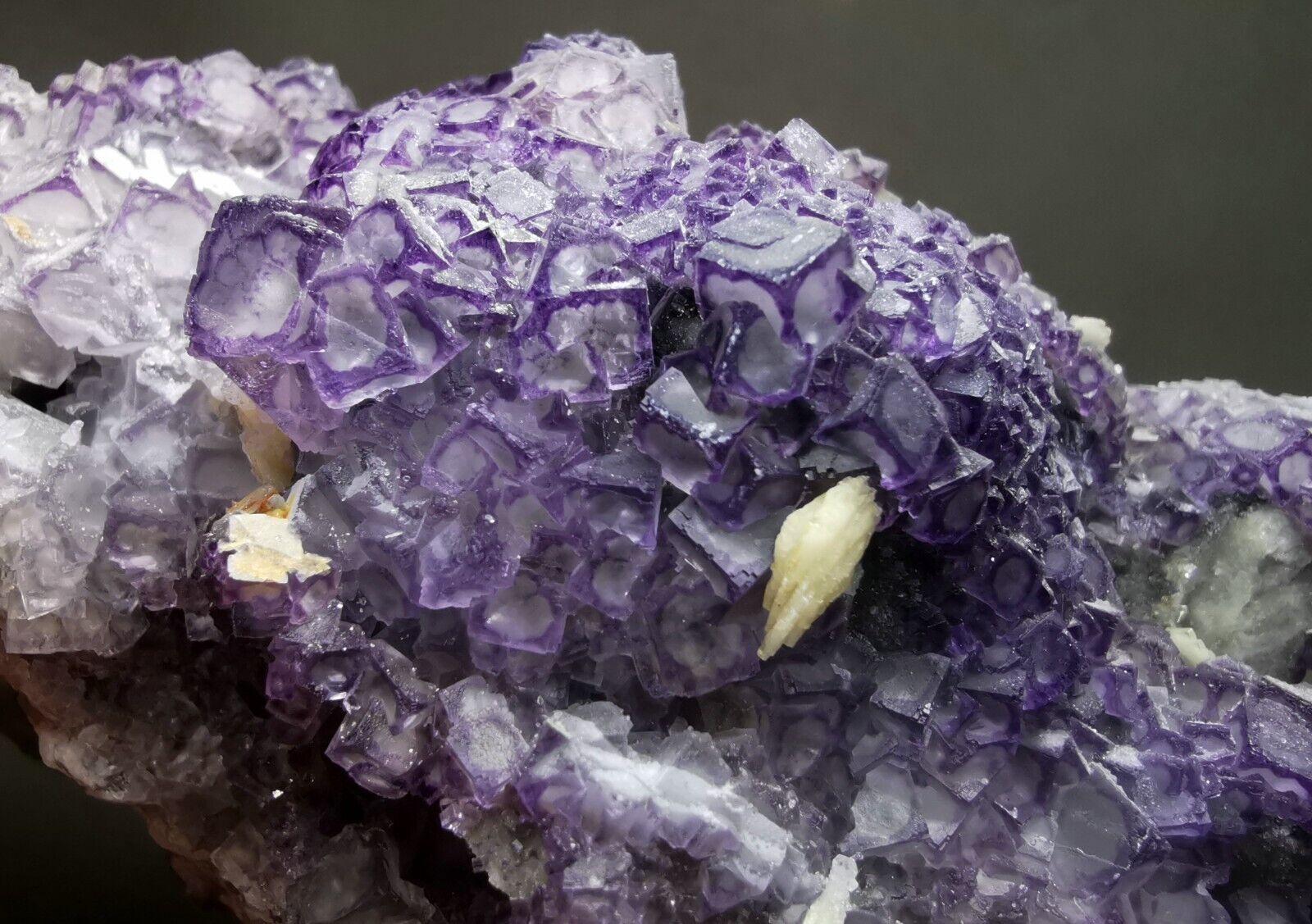 1345g NATURAL Purple edge Cube fluorite barite Crystal Mineral Specimen/China