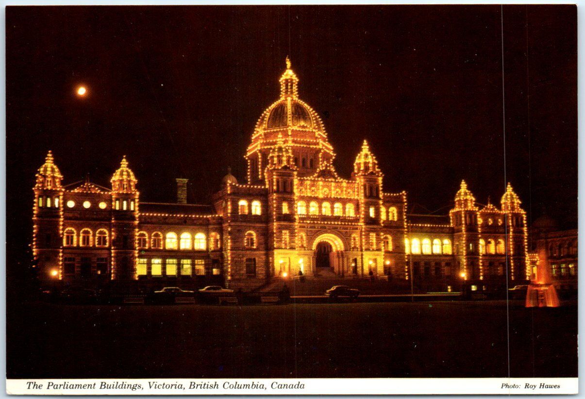 Postcard - The Parliament Buildings - Victoria, Canada