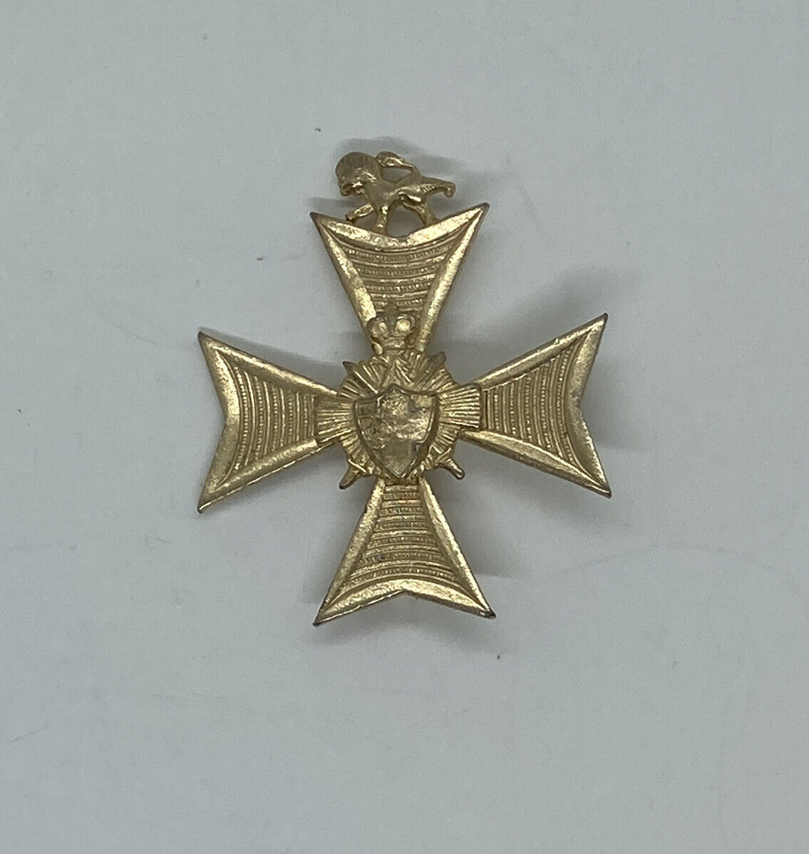 Rare Maltese Cross Brass Lapel Pin Lion Shield And Sword Gilded Gold Vermeil 26