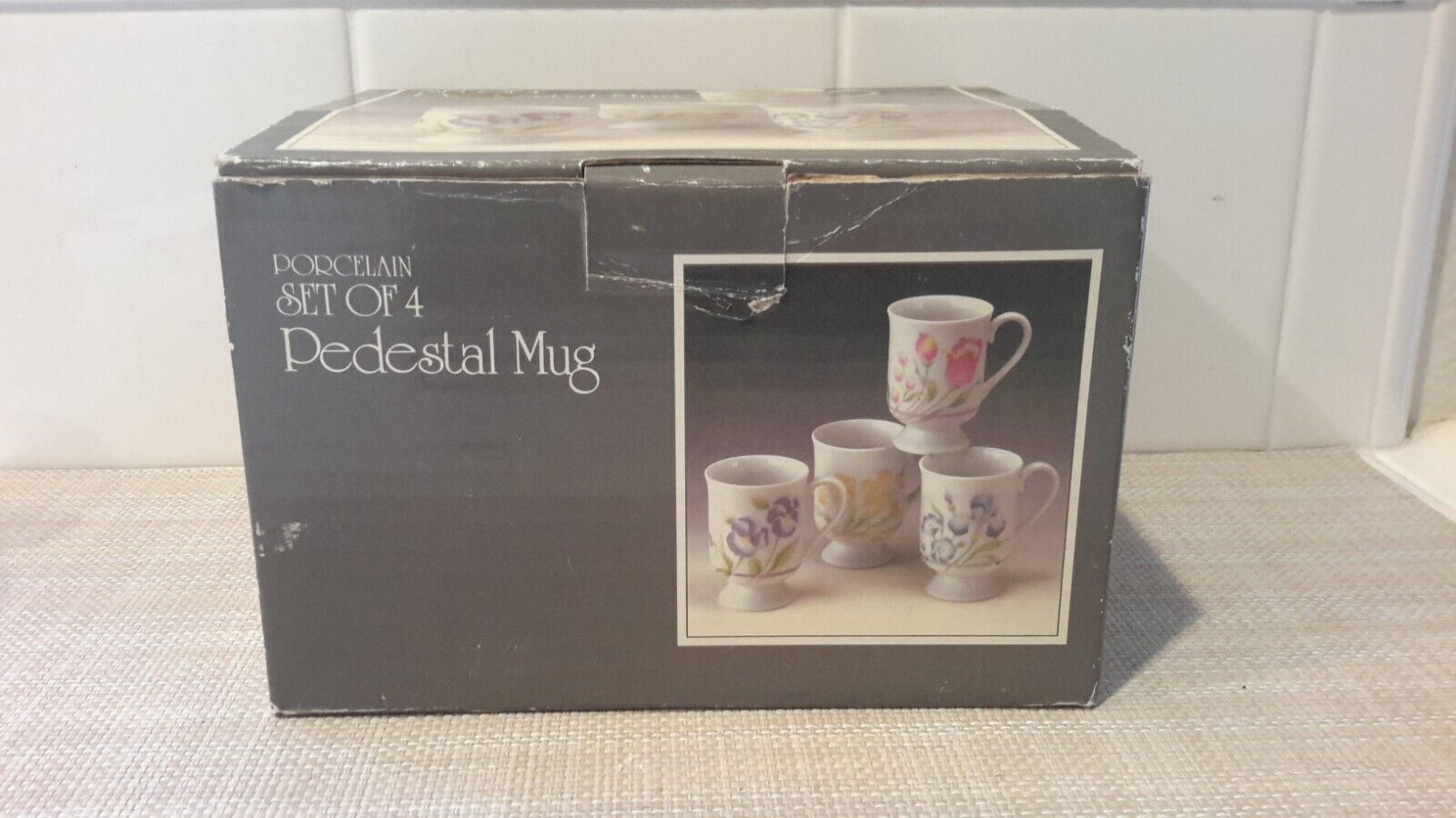 Vintage Porcelian Set of 4 Pedestal Coffee Mug Made in Japan Flower Original Box