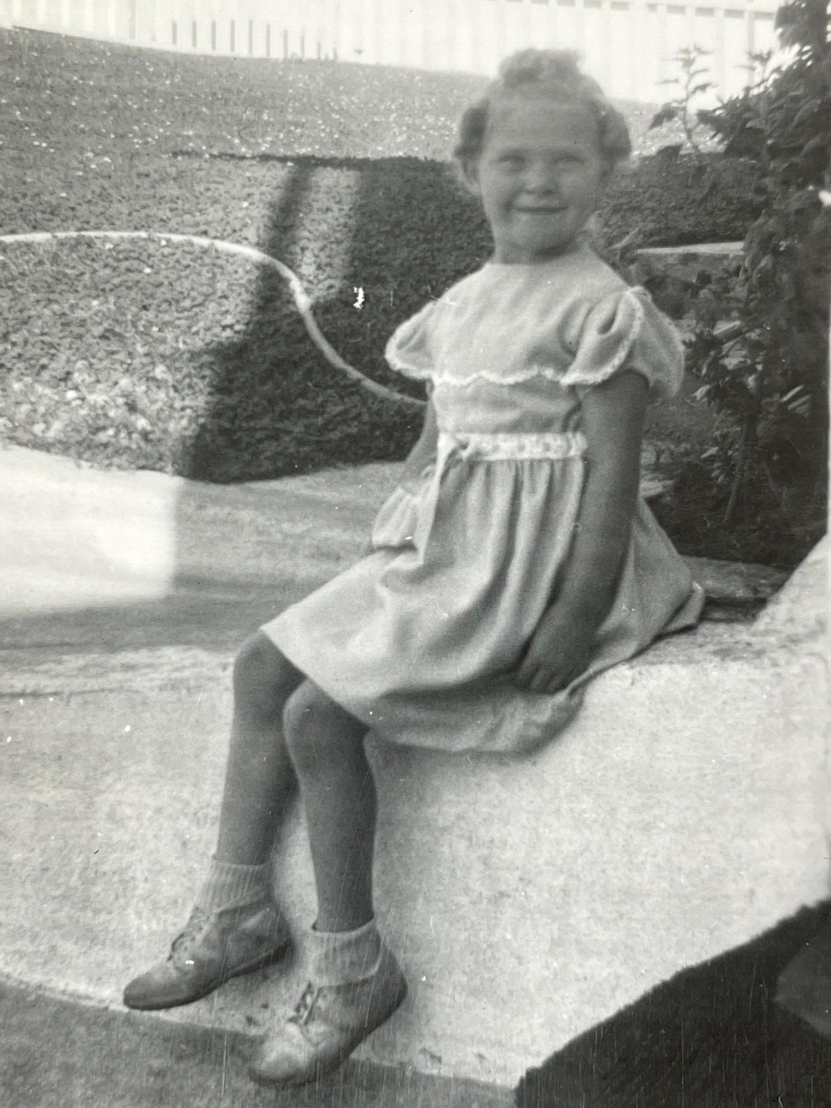 HD Photograph Portrait Girl 1940\'s