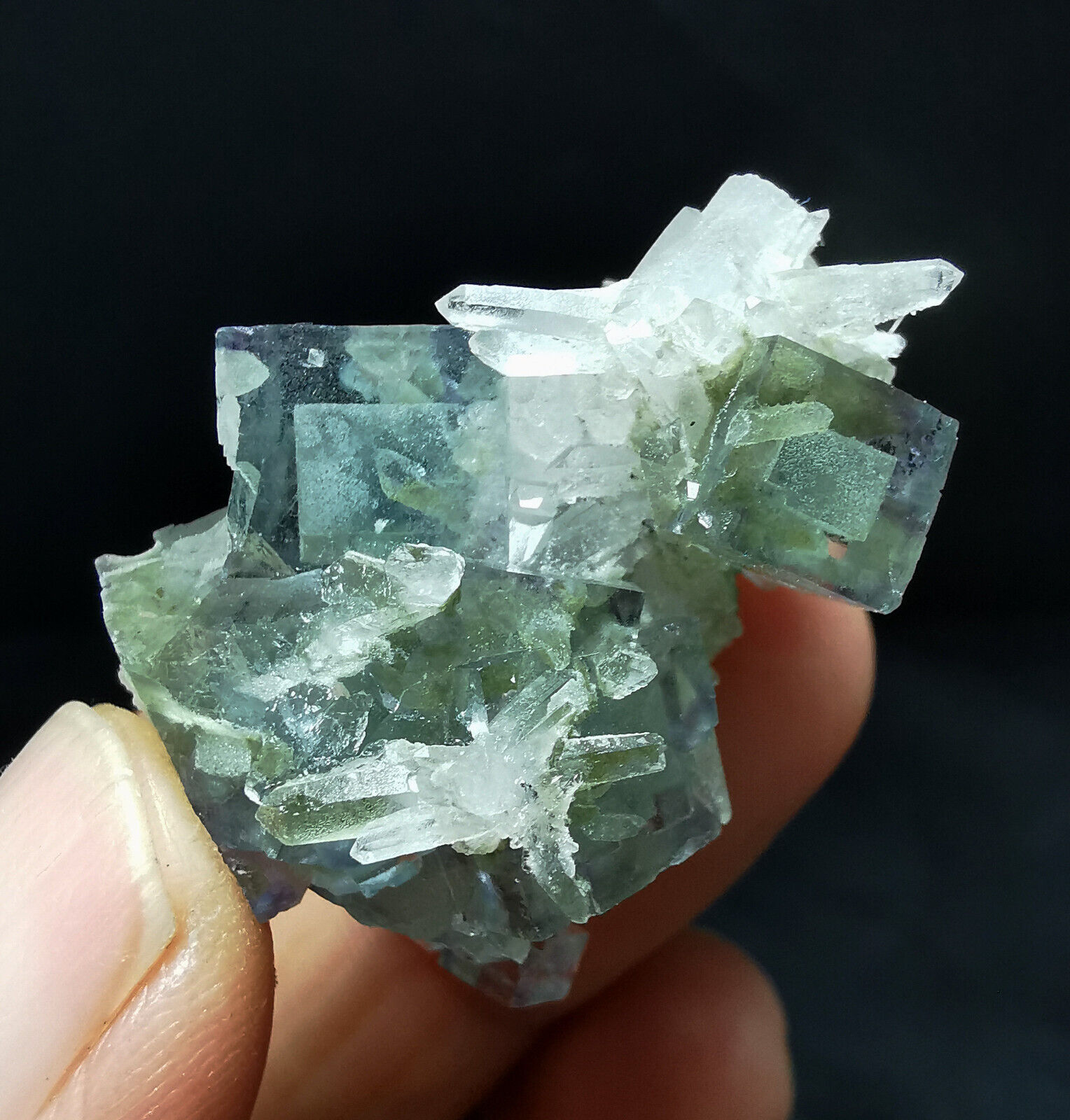 14g Natural  phantom Fluorite Quartz Crystal Mineral Specimen Yaogangxian