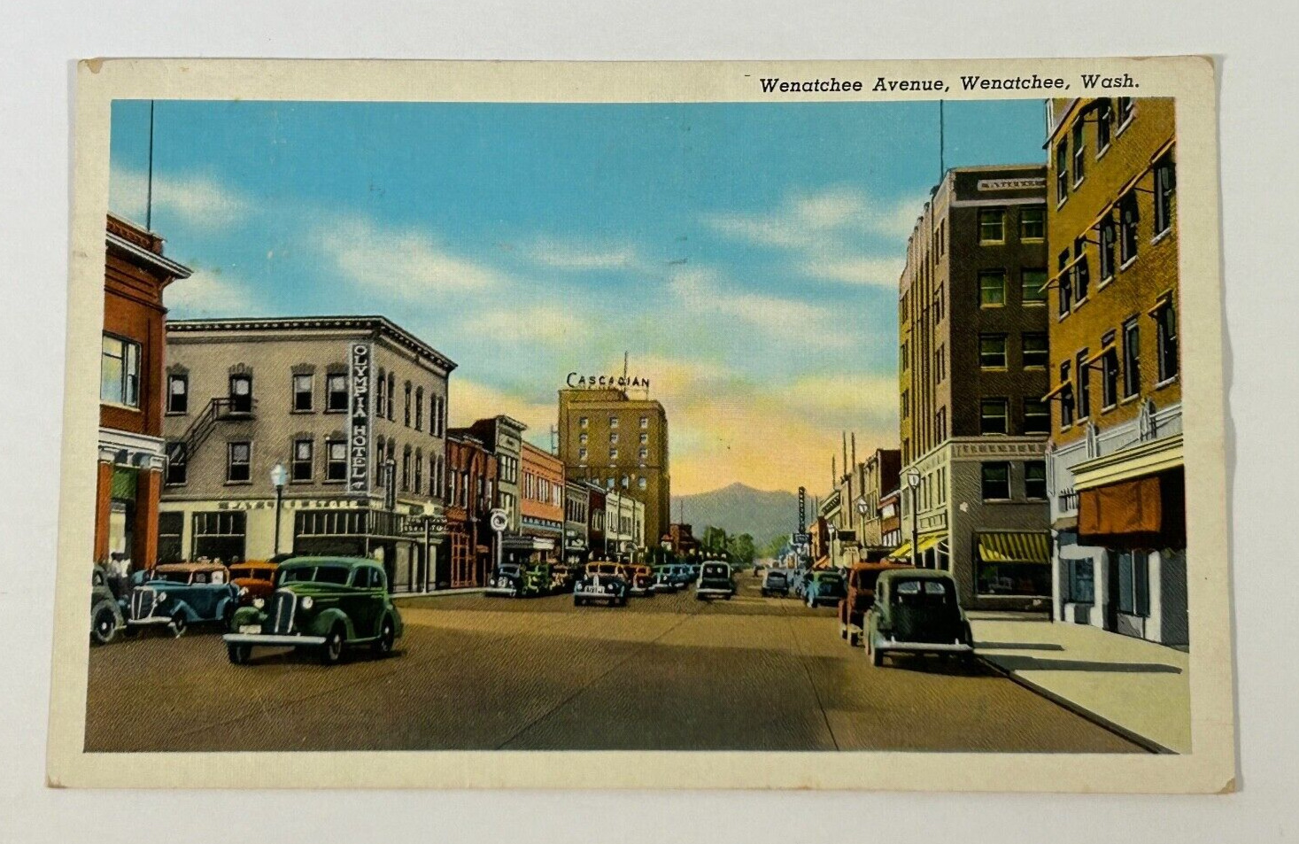 Postcard - Wenatchee Avenue Wenatchee, Washington WA Old Cars Hotel  Posted 1941