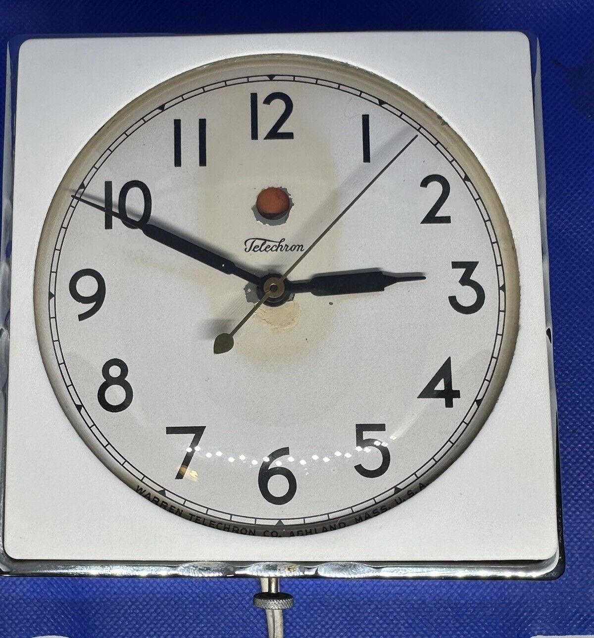 Telechron CONSORT Electric Clock Model# 2F01 Vintage USA MADE.
