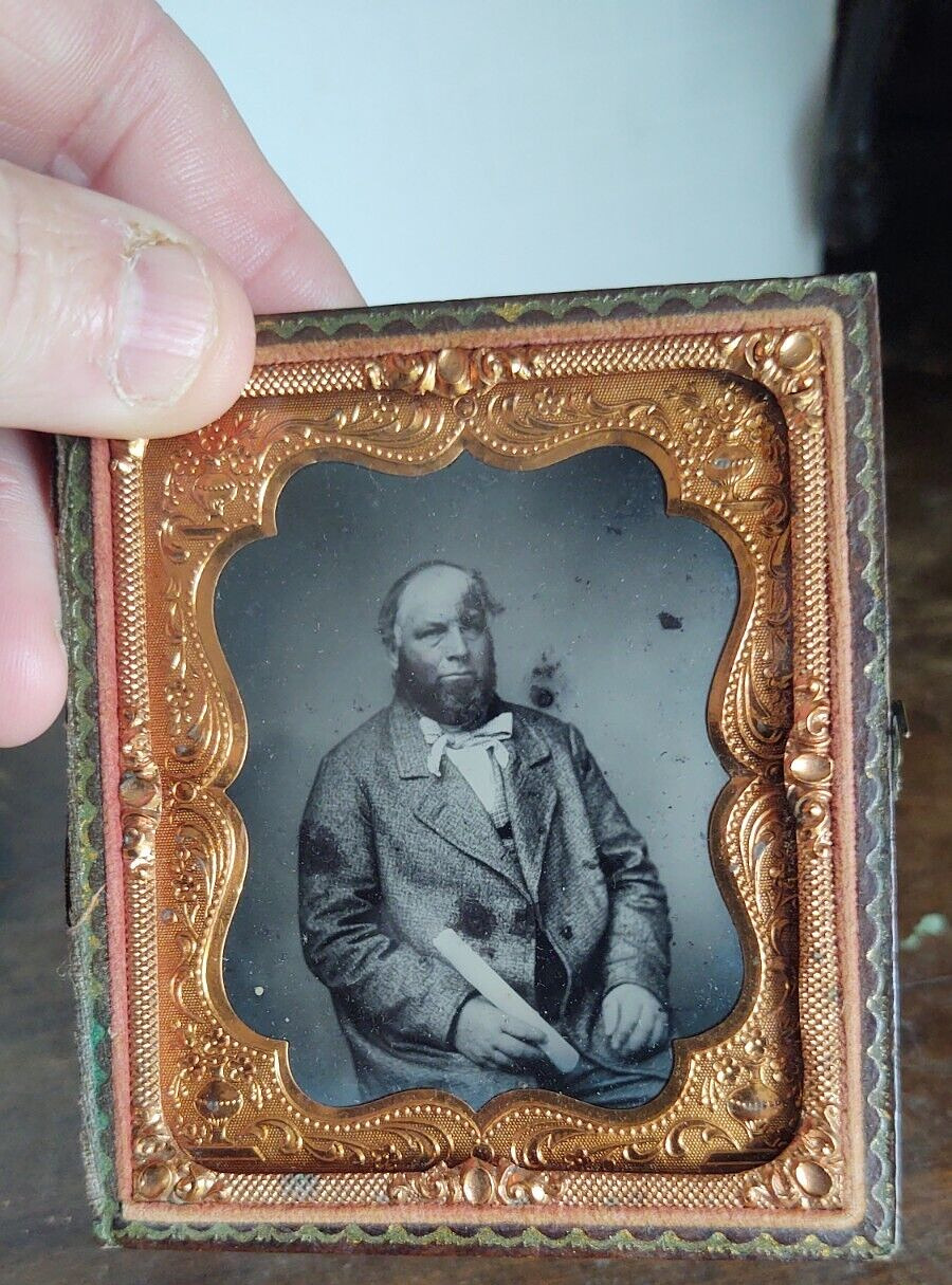 Antique 1850s Coral Glass Ambrotype 1/6th plate Occupational , w/ case