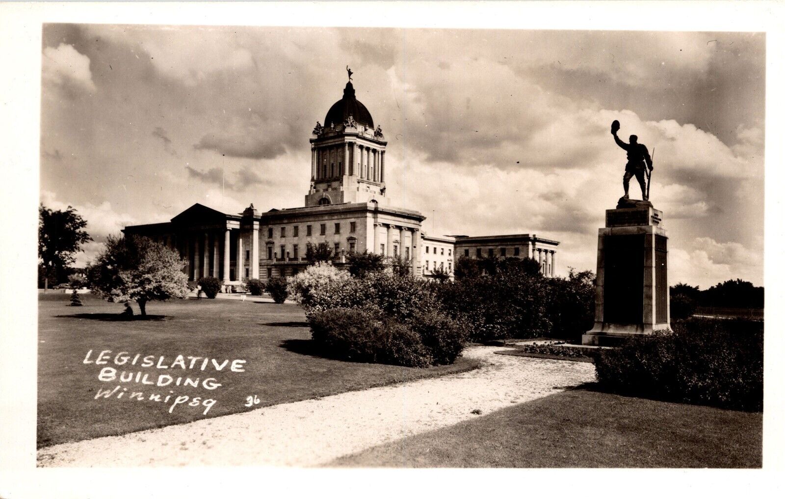 RPPC Winnipeg Manitoba Legislative Building & WWI Memorial Statue Vtg Postcard