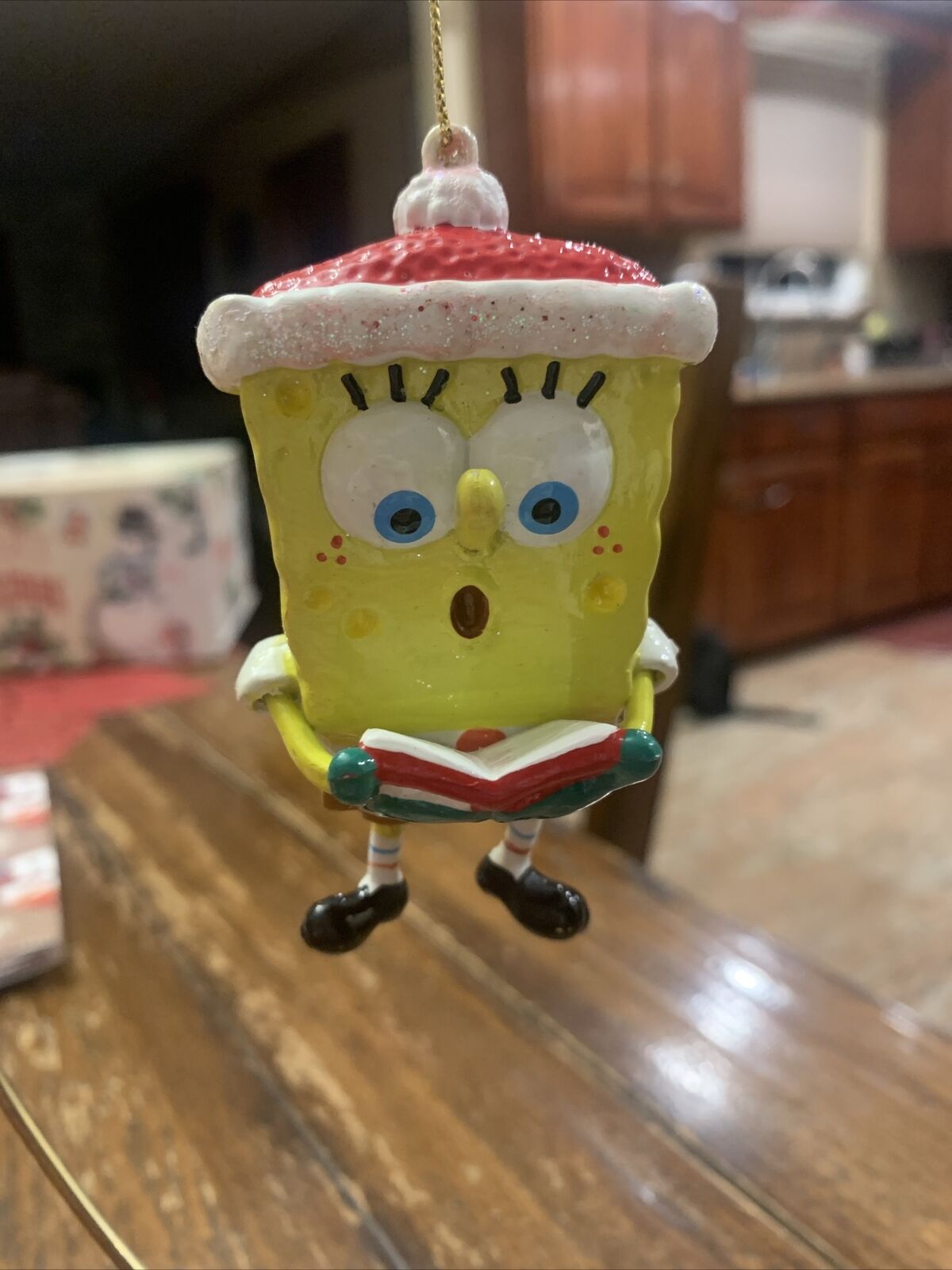 Nickelodeon\'s Sponge Bob Book Reading Christmas Holiday Hanging Ornament