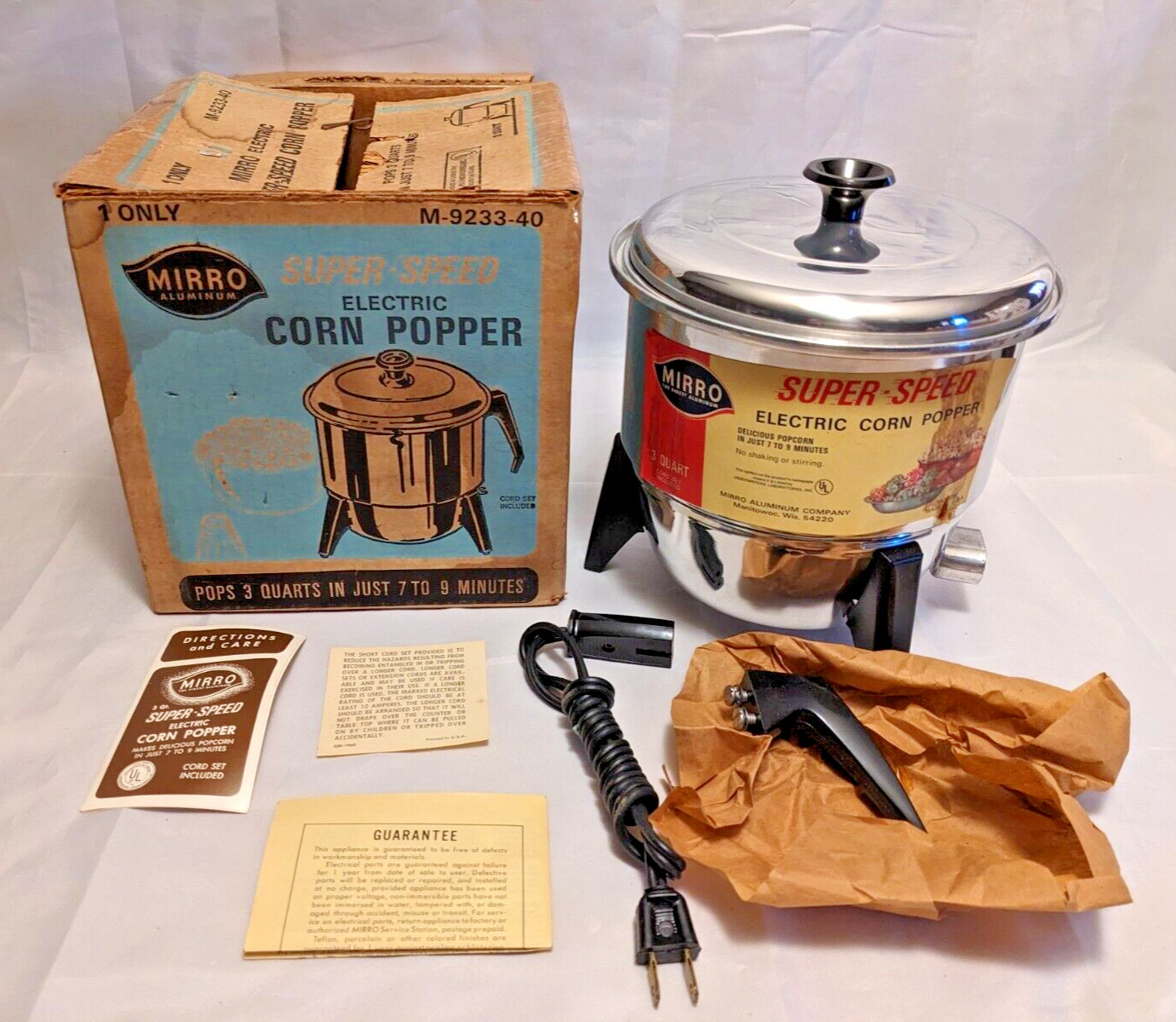 Vintage Mirro Aluminum Electric Popcorn Corn Popper M-9233 USA Boxed Unused MCM