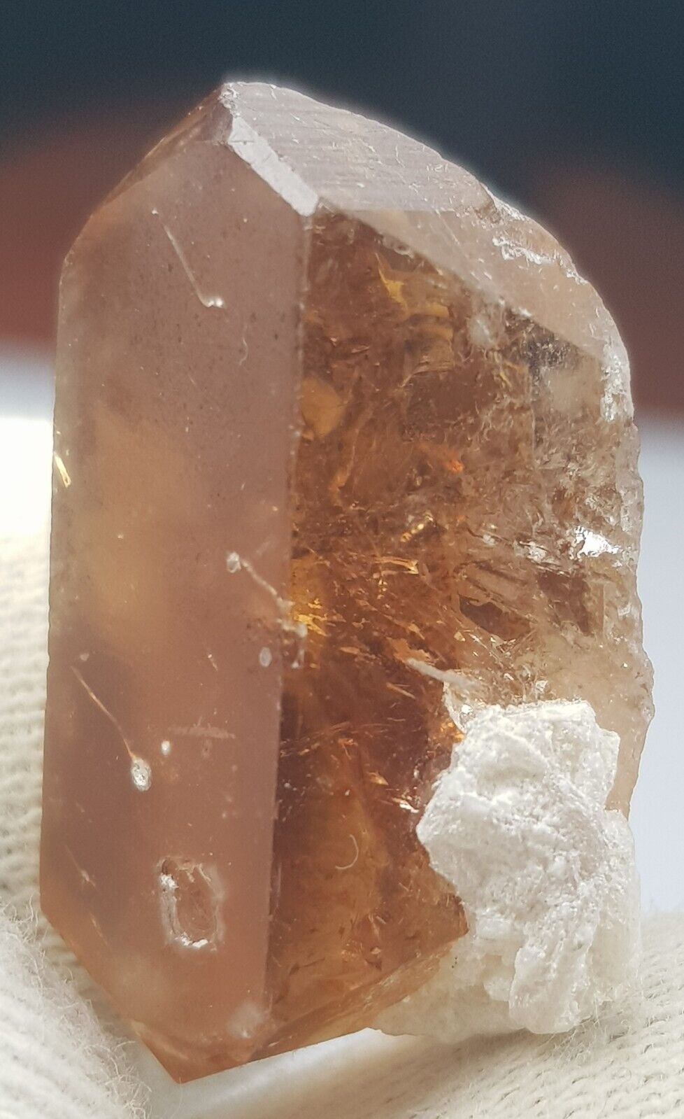 43 CT Natural Honey Color TOPAZ Transparent Lovely Crystal From Skardu 