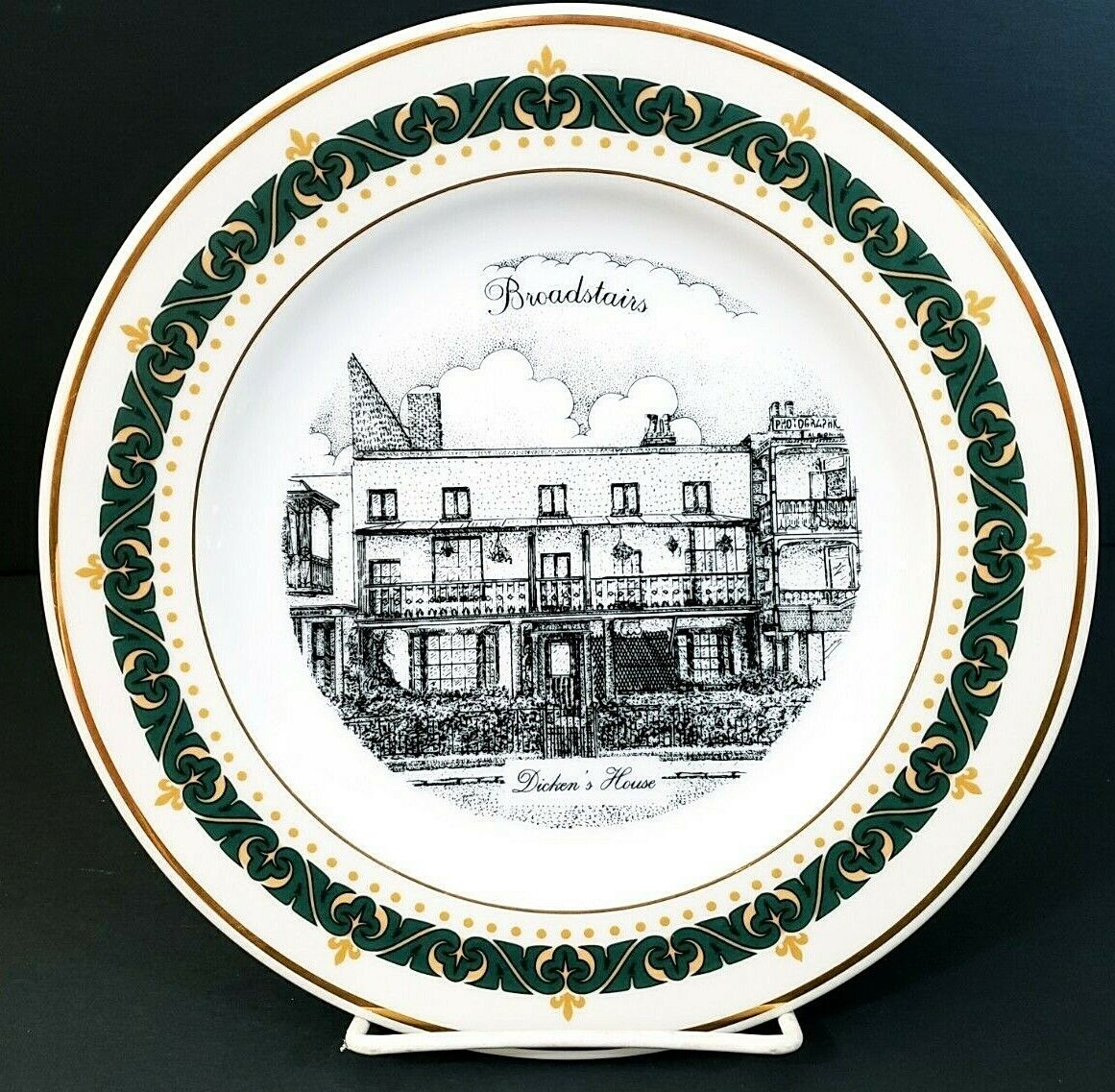 Broadstairs Dicken's House Collector Plate 1995 Gold Rimmed UK Vintage