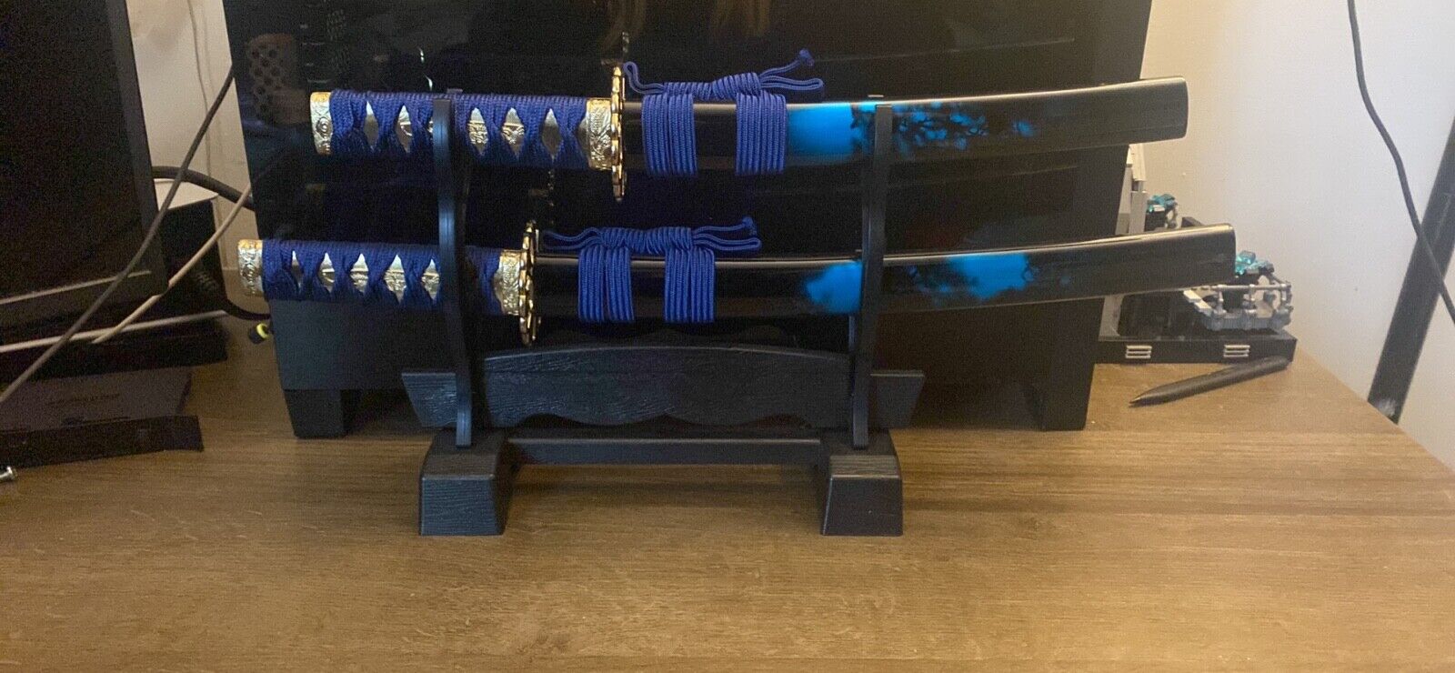 Tanto/ Wakizashi REPLICA, blue/black just have been sitting trying to sell asap