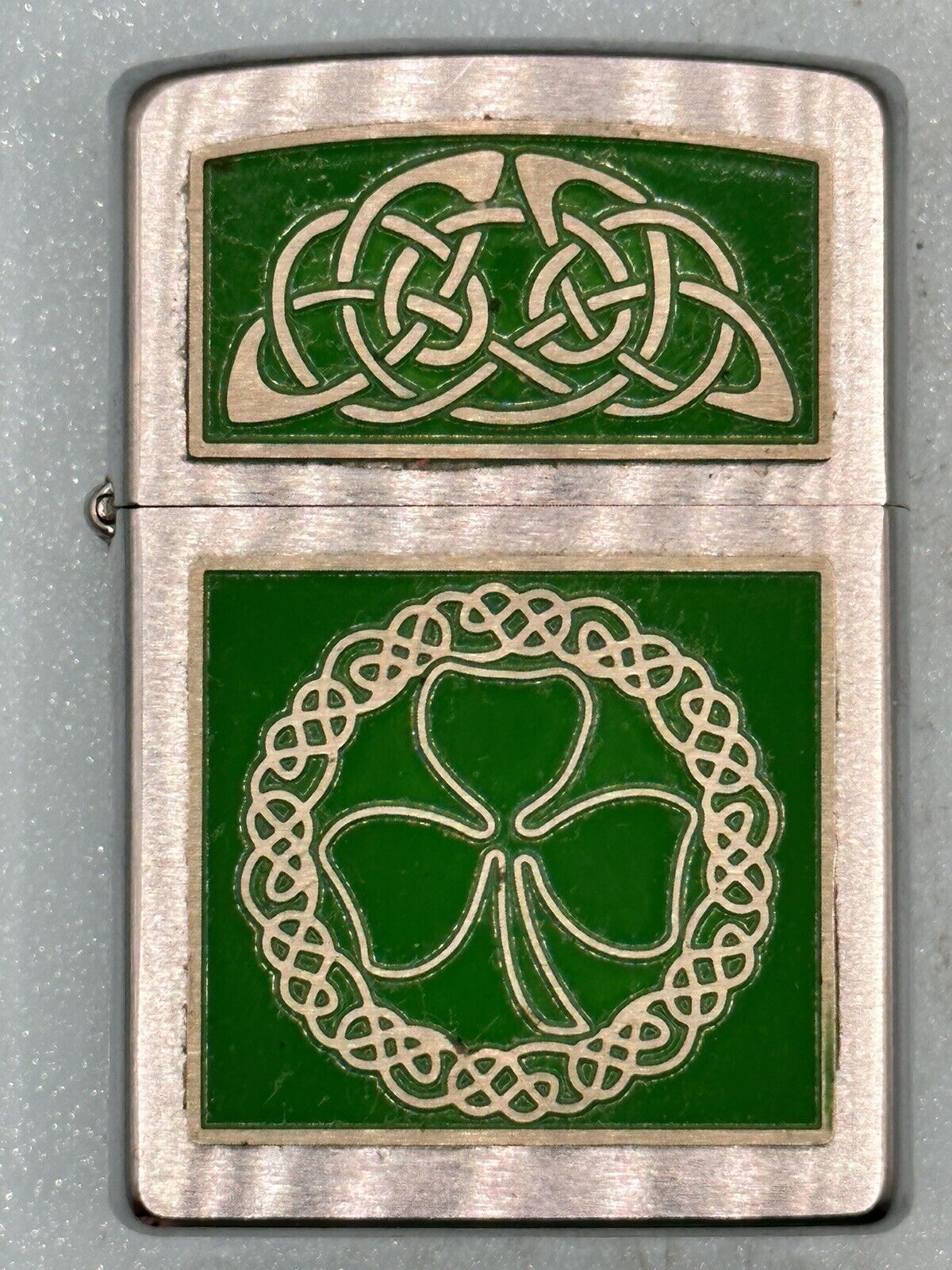 Vintage 2008 Celtic Knot Clover Green Emblem Chrome Zippo Lighter Irish