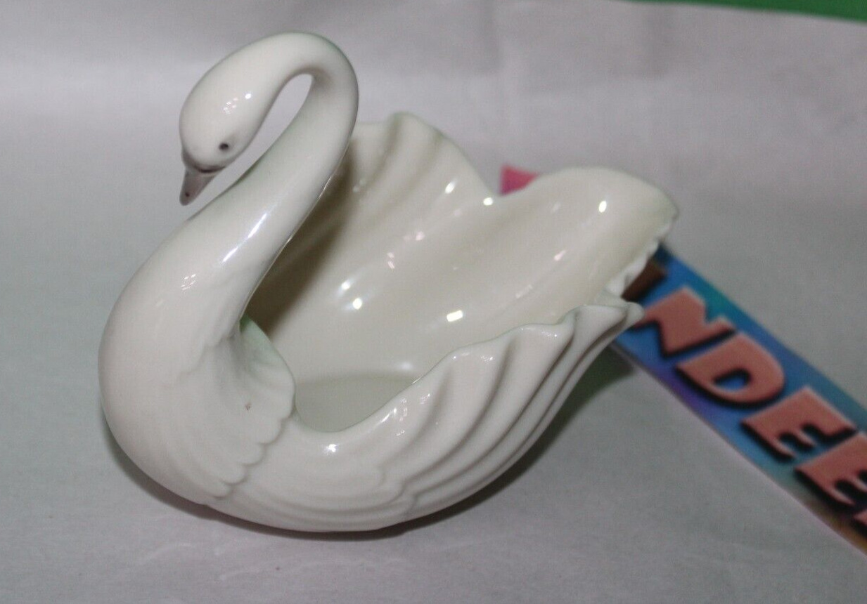 Vintage Lenox Special Marked Swan gold Trim Porcelain Figurine Trinket Holder