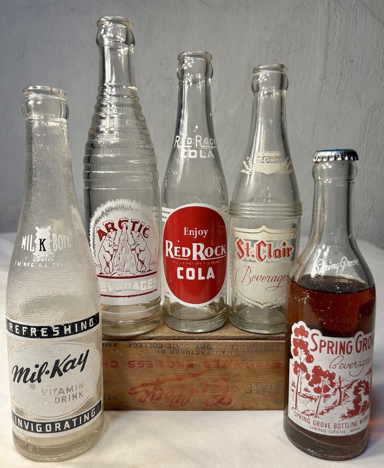 Nice Lot of 5 Antique Vintage ACL Soda Advertising Bottles Red & White USA Orig