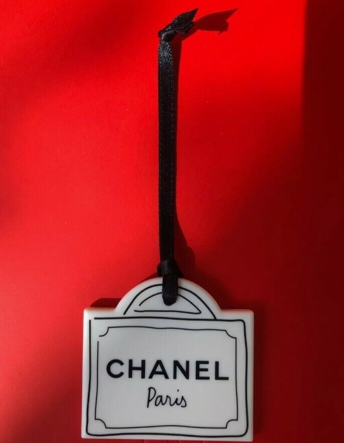 Chanel * Paris* handbag charm VIP Beaute Gift x 1pcs