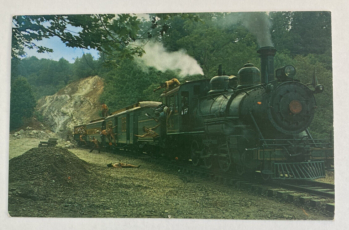 Vintage Postcard ~ Tweetsie Railroad Train Attack ~ Blowing Rock North Carolina