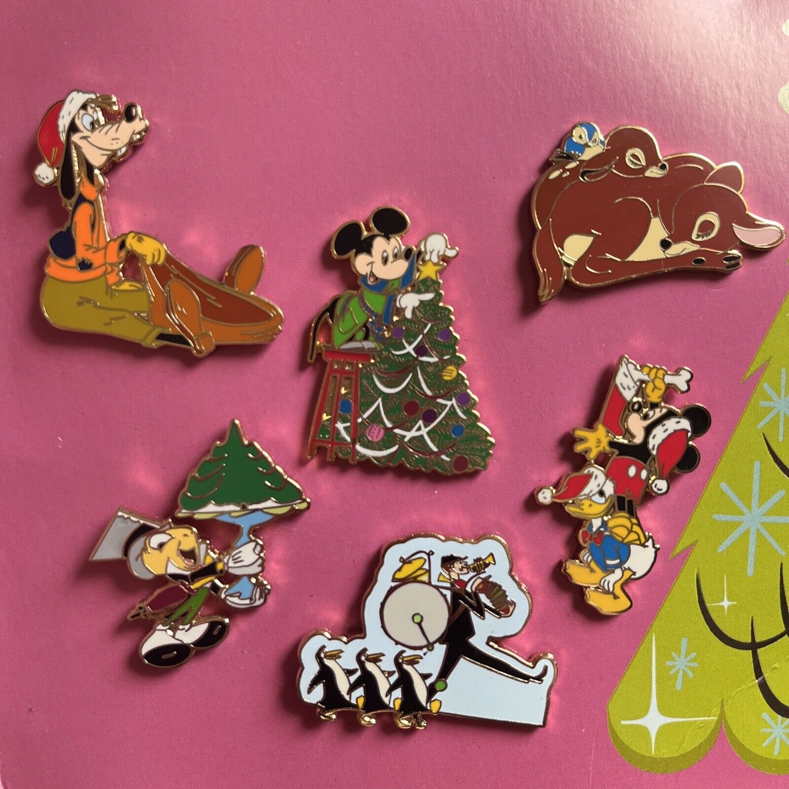 Disney Advent Have A Happy Holiday Walt Disney Collectibles 6 Pin Set LE  2006