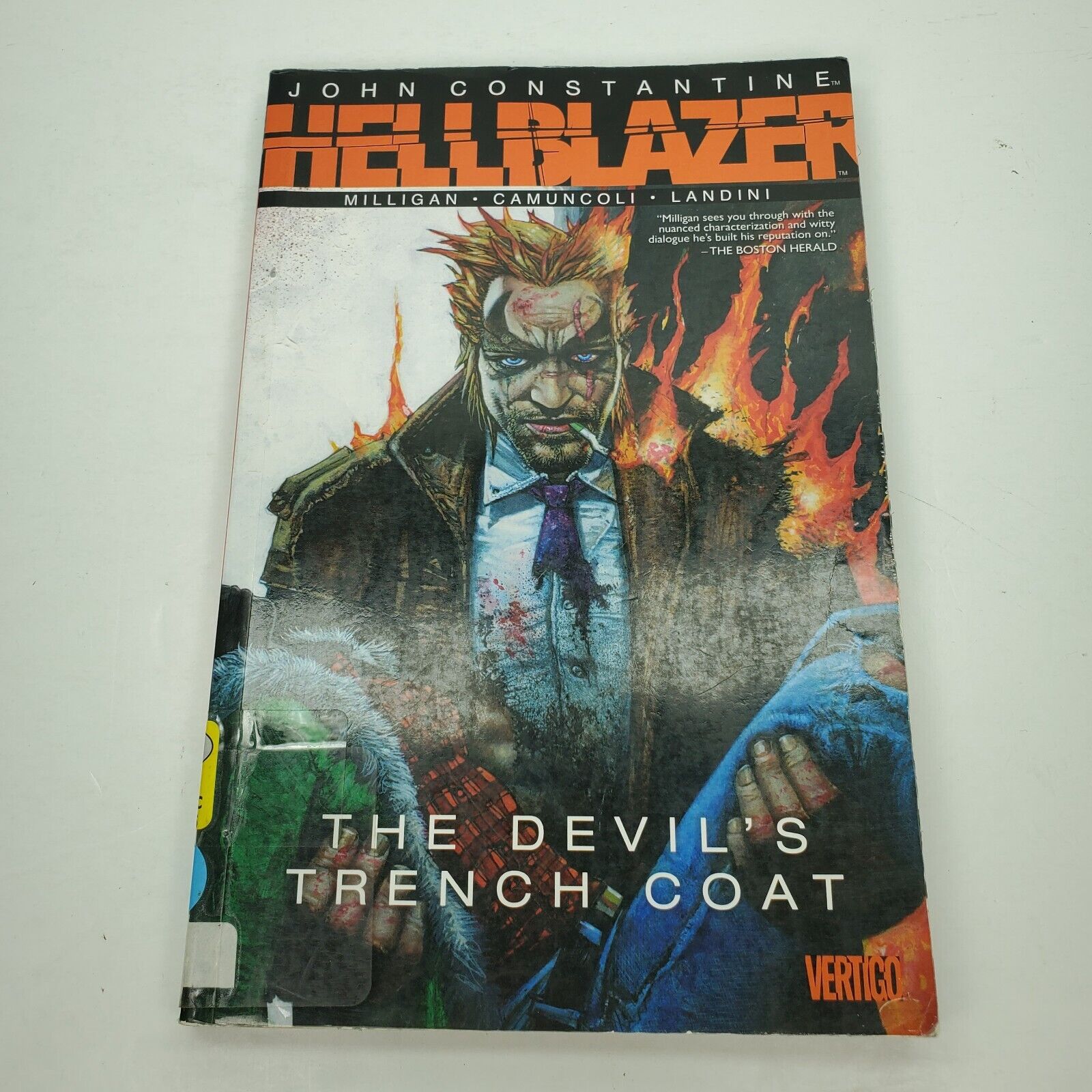 Vertigo Comics John Constantine Hellblazer The Devil's Trenchcoat 2012 PB Ex Lib