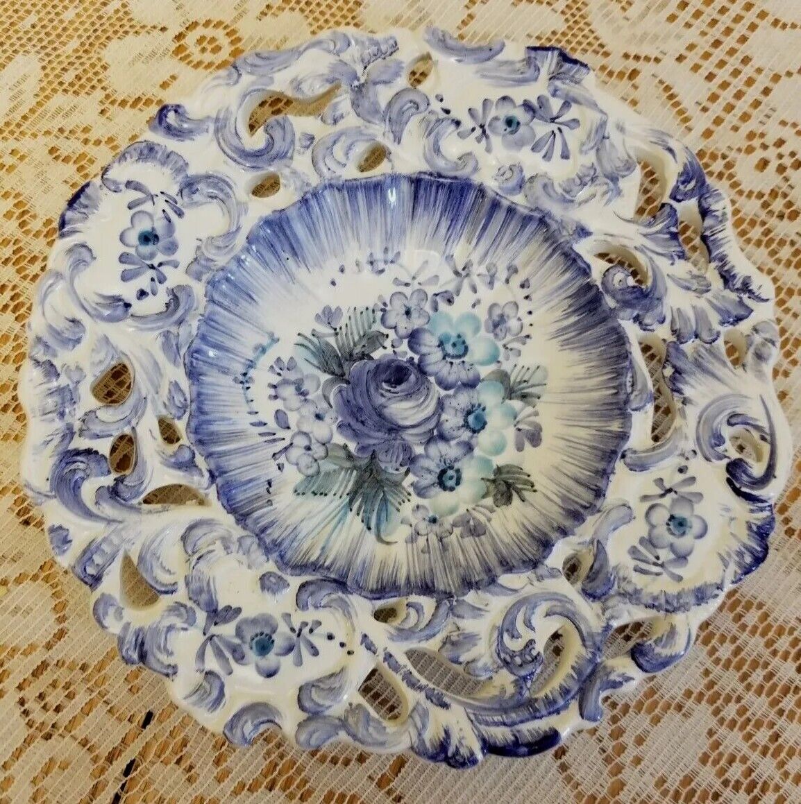 Vtg  Reticulated Blue Deruta Style  Roses Wall Decor Serving Plate Made in Italy