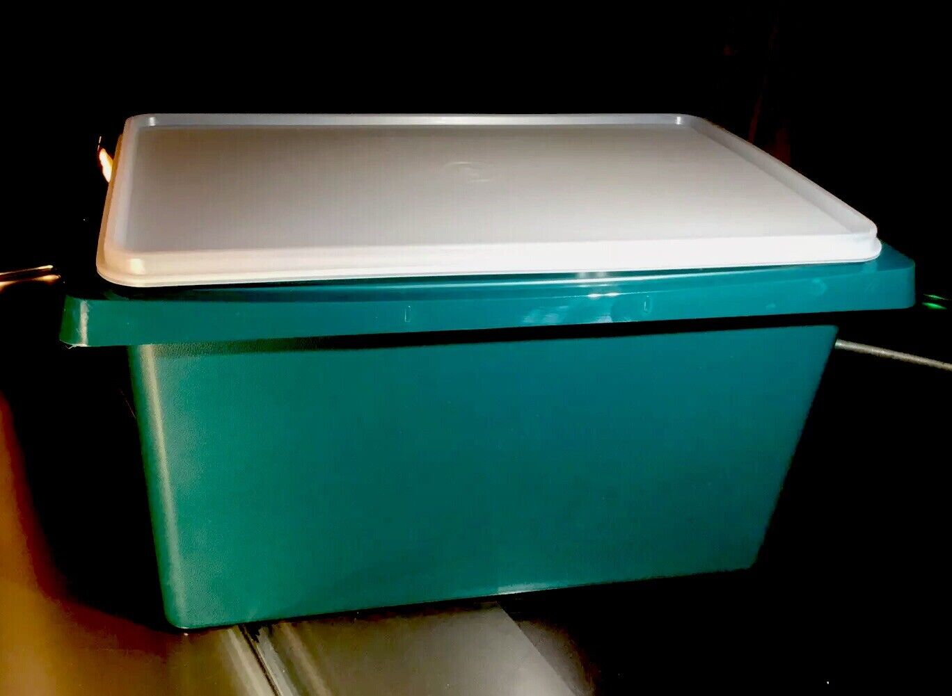 Vintage Tupperware GREEN Carry-All Storage Lunch Pail Box Container 1431-5 