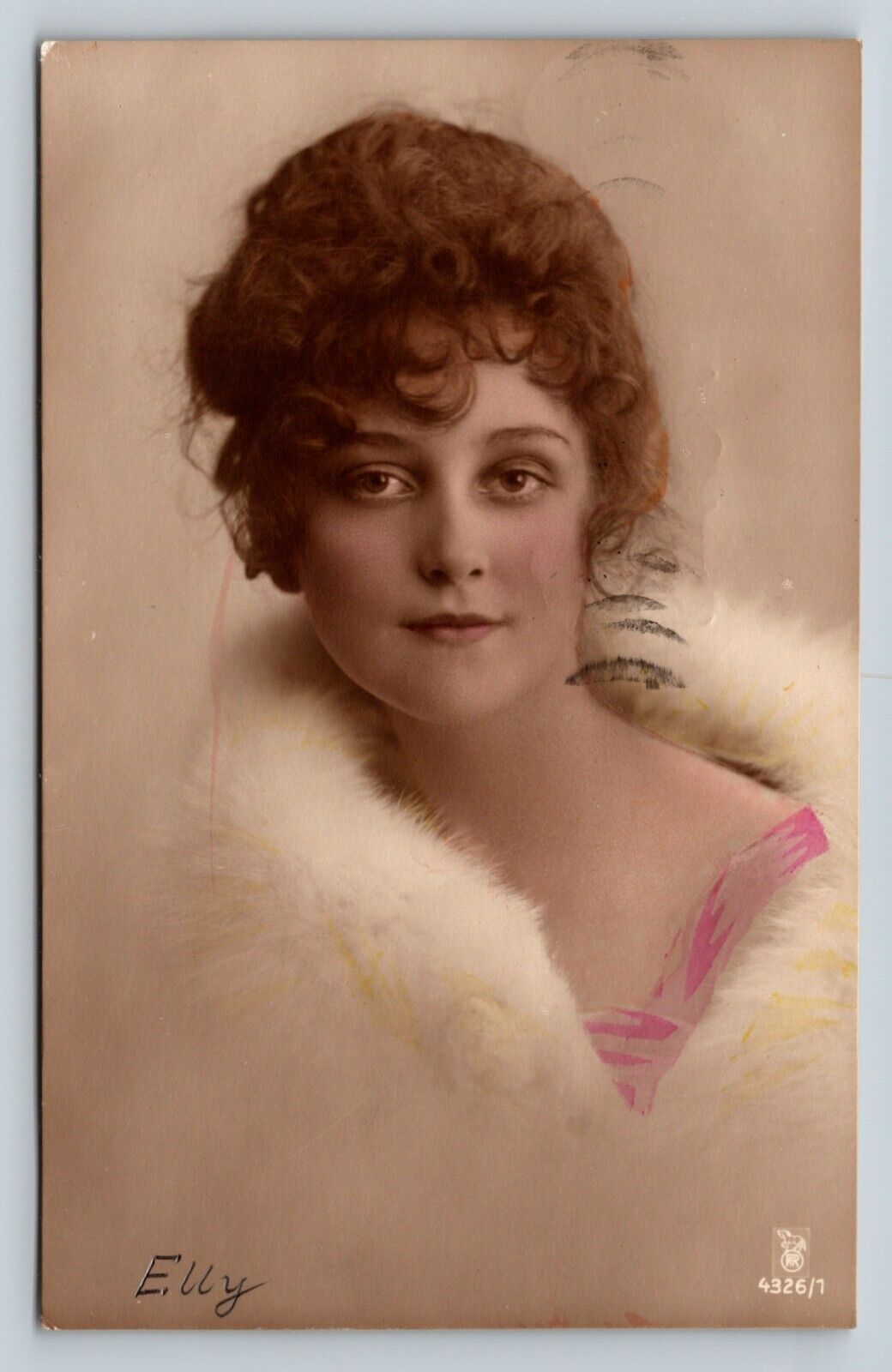RPPC Elegant German Woman Portrait Fur Coat VINTAGE Postcard 5 Deutsche Reich
