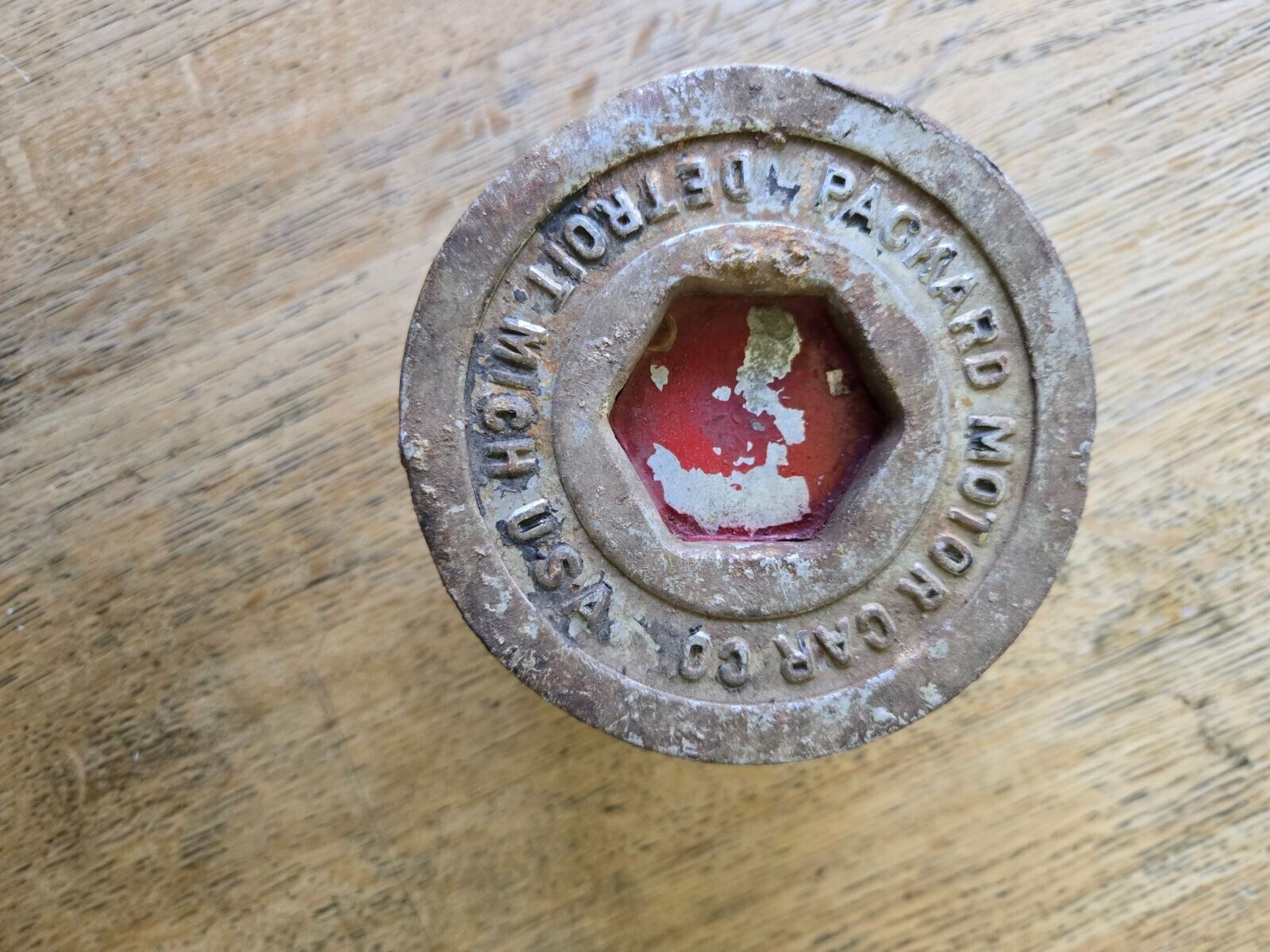 1920\'s Packard Threaded screw on hubcap hub grease cap antique Detroit