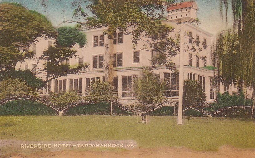 Postcard Riverside Hotel Tappahannock VA 