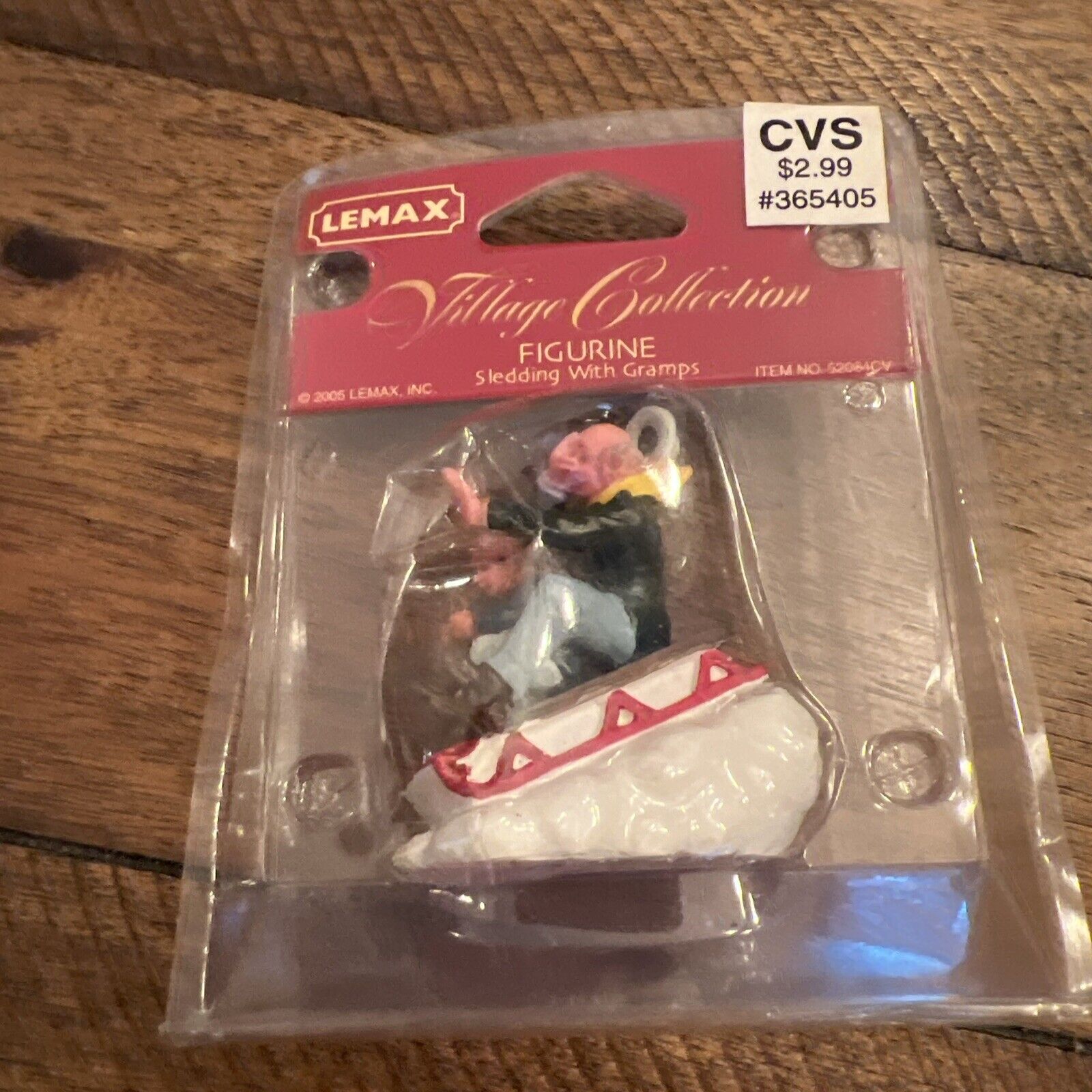 2005 LEMAX Christmas Snow Hill Figurine Sledding With Gramps 52084 *NEW/SEALED*