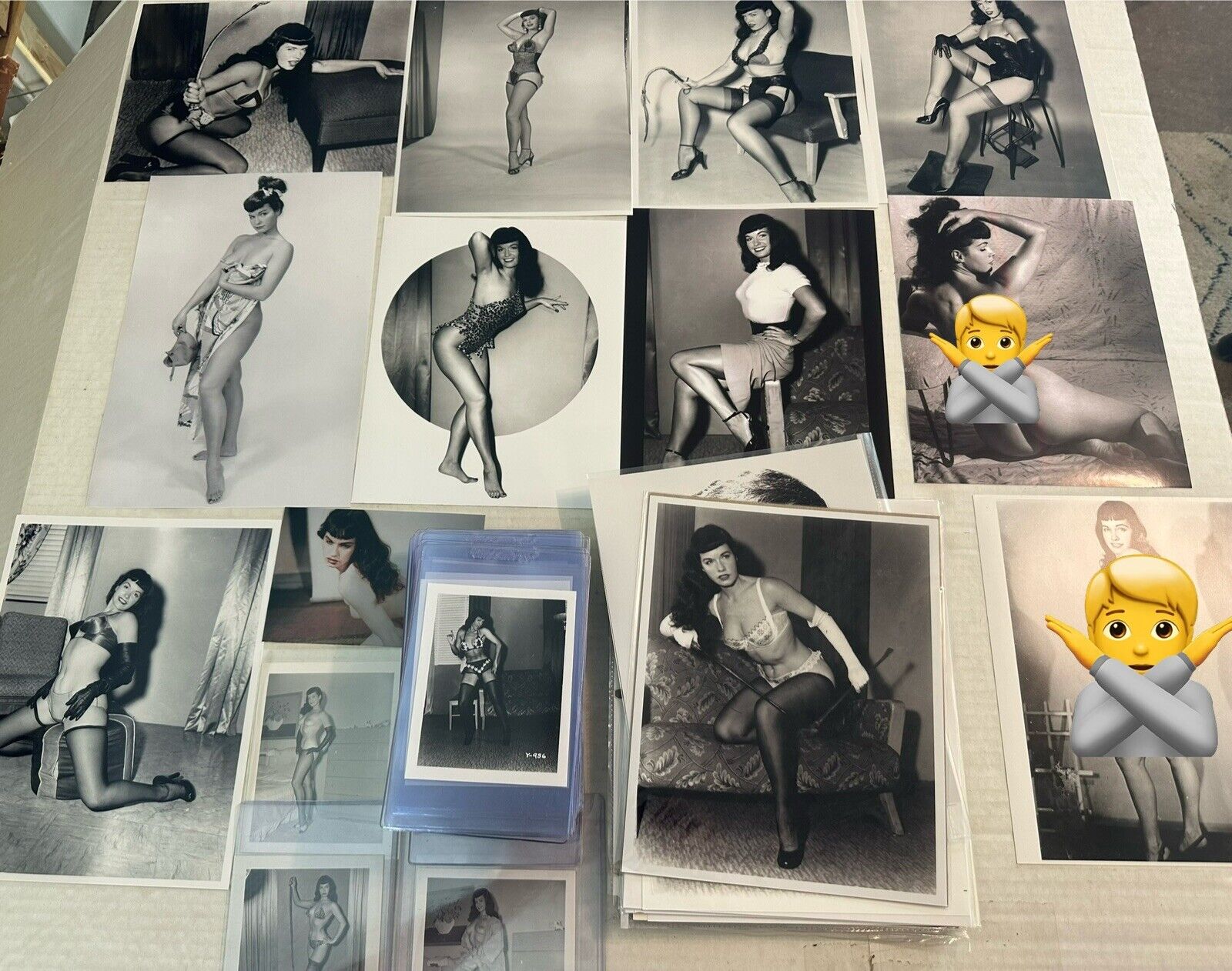 HUGE Bettie Page Photo Collection / Autograph Type 1 & 2 - Yeager, Klaw COA