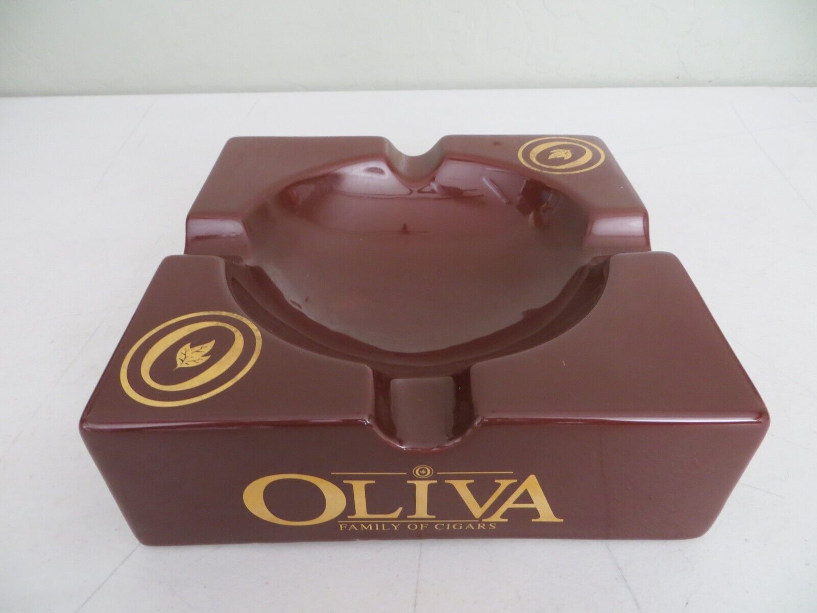OLIVA Family of Cigars Large Ceramic Cigar Ashtray 9”x9”x3”