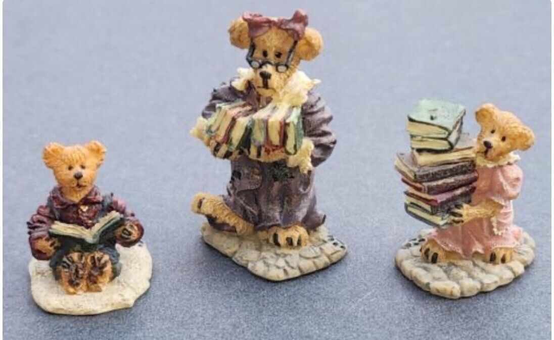Boyds Bearly Built Village The Public Libeary Set of 3 Figurines #19506-1 2000