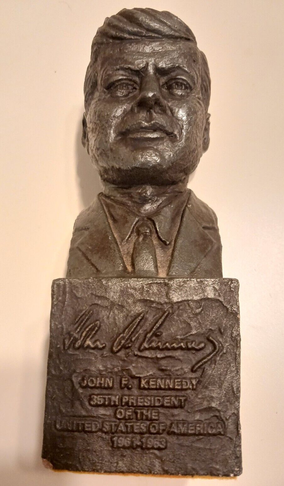 GENESIS Original Edition 1973 President John F Kennedy JFK Head Bust  Bronze? 8\