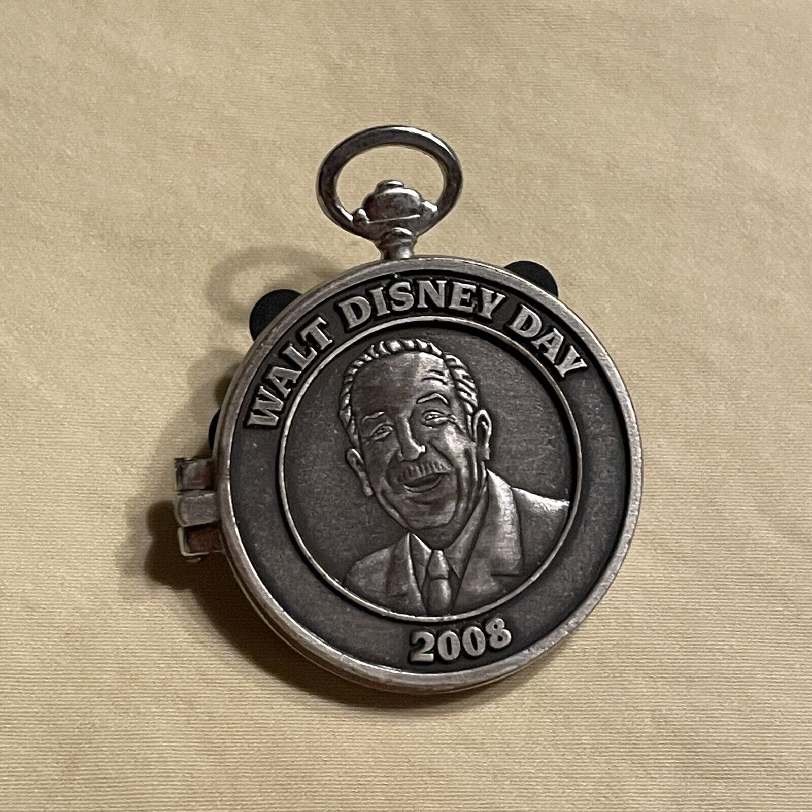 2008 Walt Disney World Day 2008 Pocket Watch Pin Limited Edition Hinged
