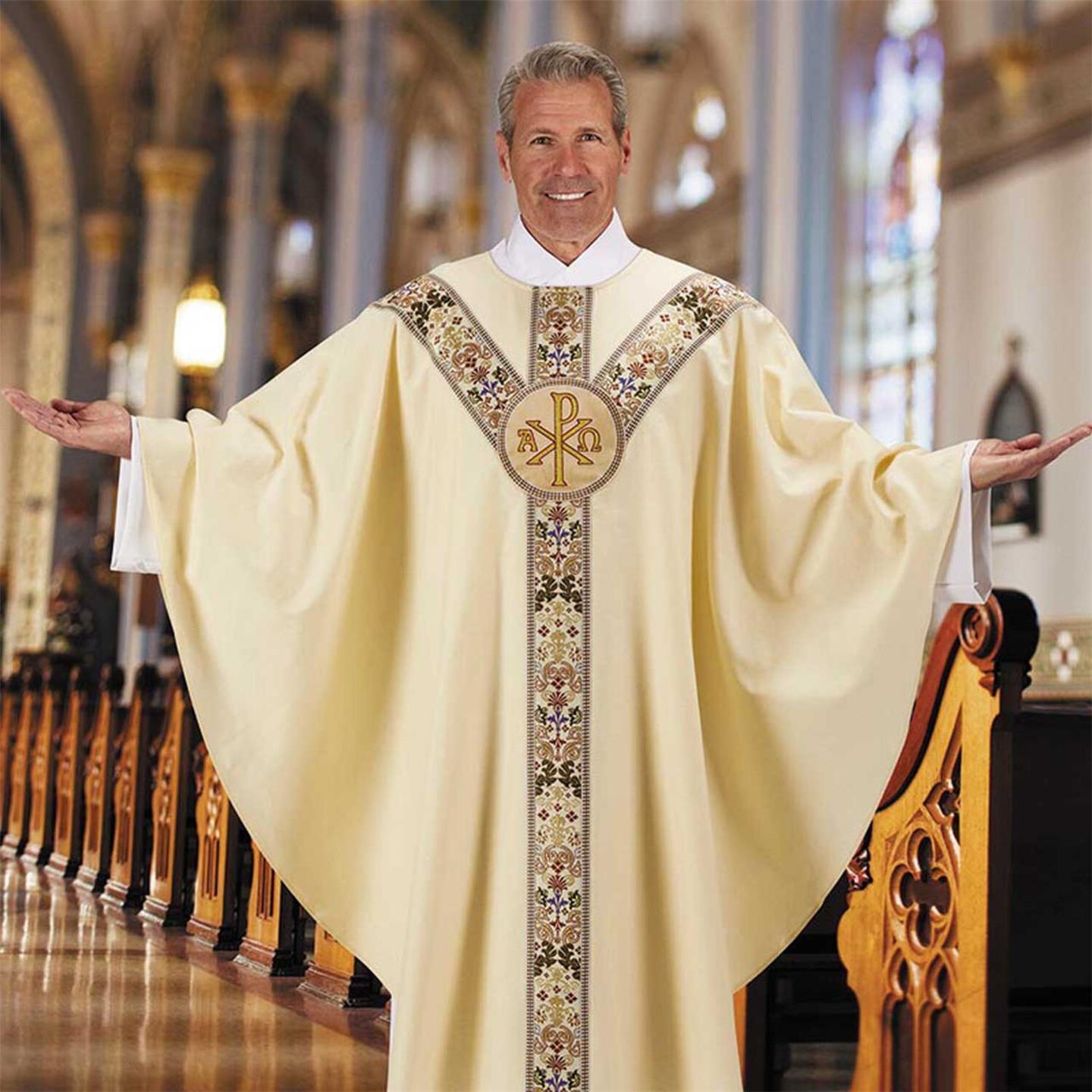 Coronation Semi-Gothic Off-white Chasuble Smooth Polyester Size:51\