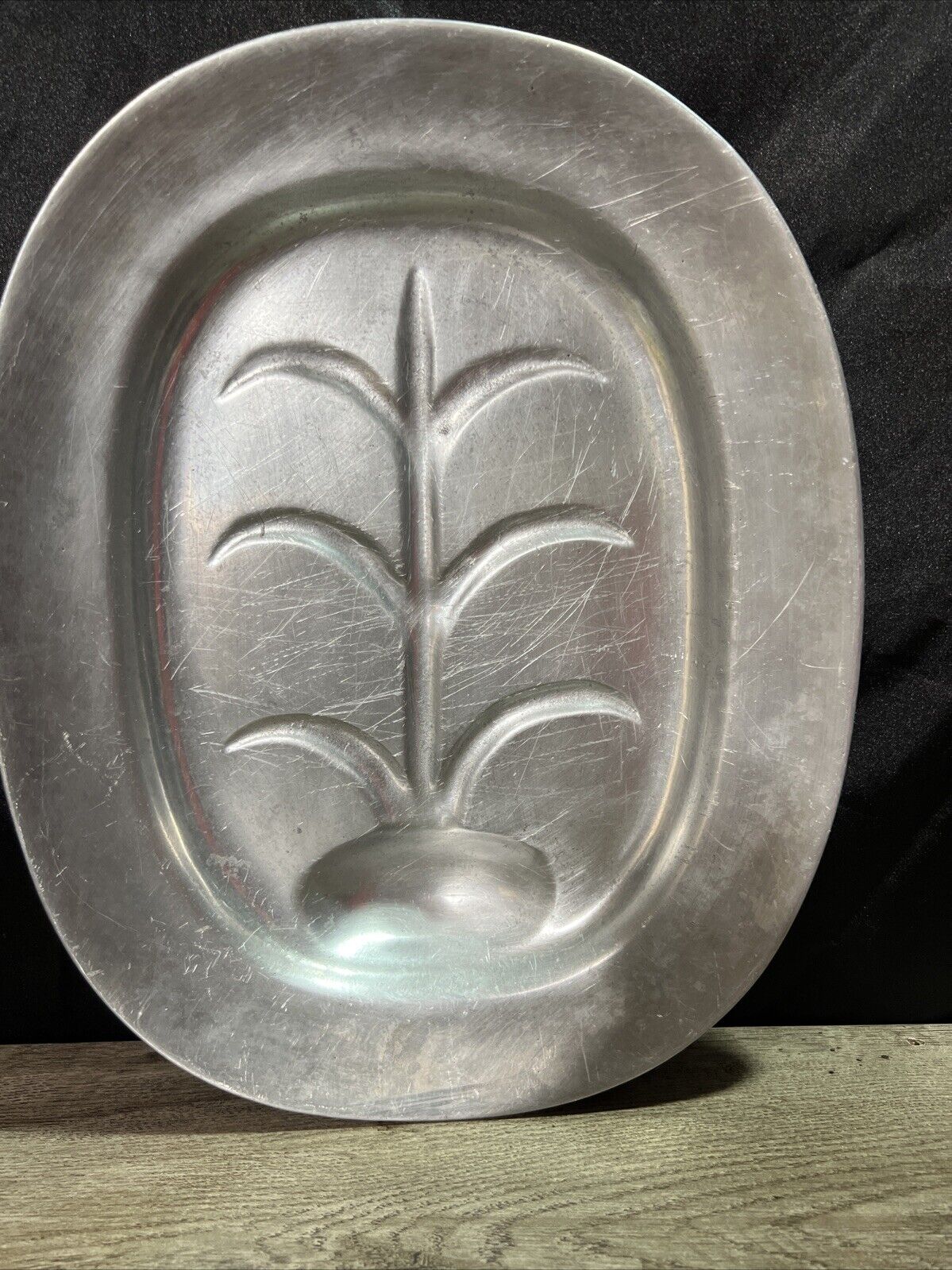 Vintage Wilton Armetale Footed Meat Serving Tray 14.5 Platter Tree & Well Pewter