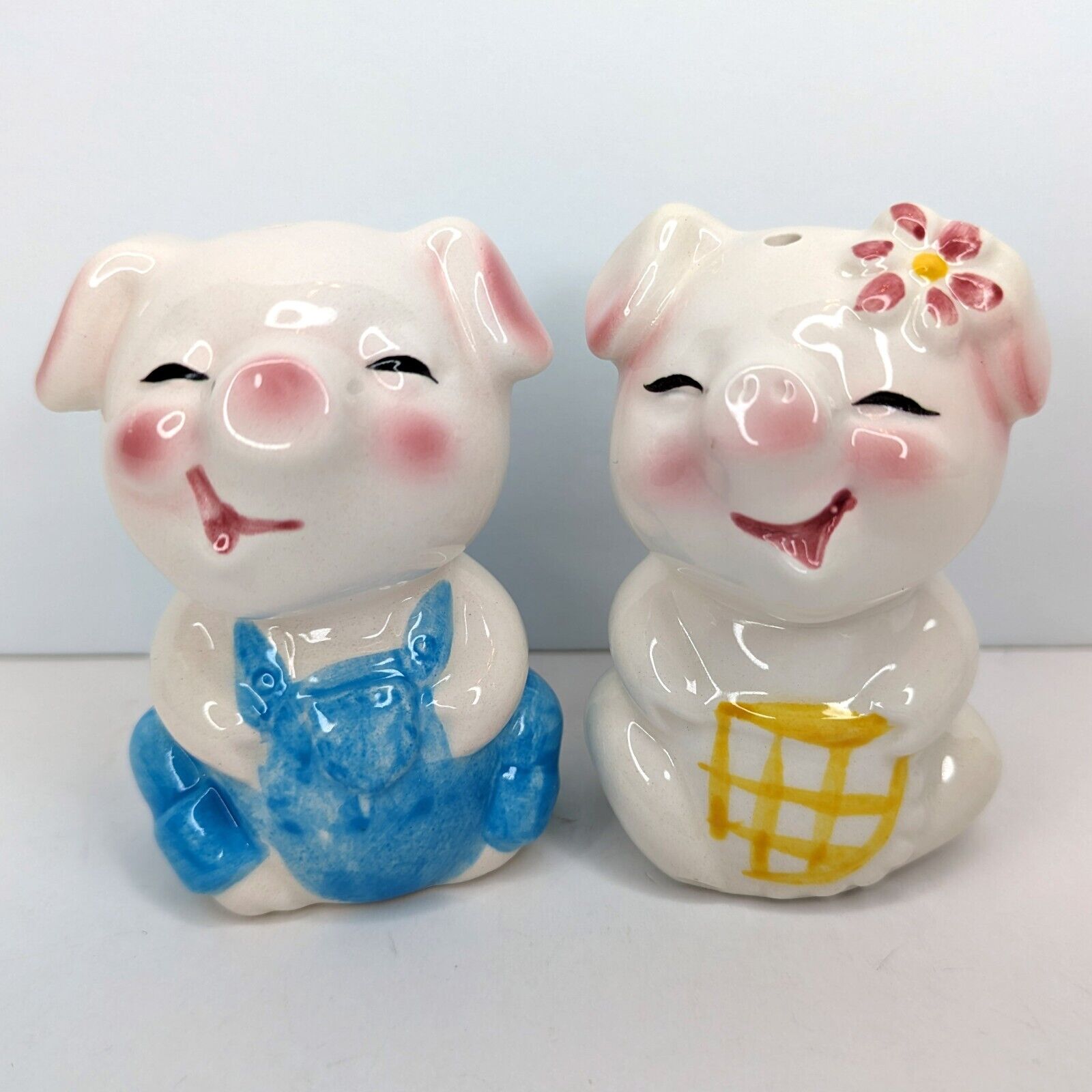 Vintage Cute Smiling White Pigs Overalls Apron Boy Girl Salt Pepper Shaker Set