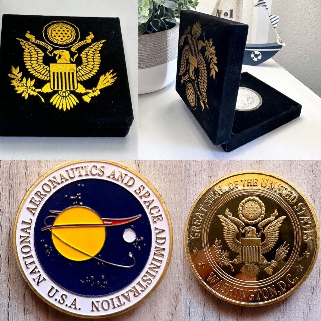 NATIONAL AERONAUTICS & SPACE ADMINISTRATION 'NASA' Challenge Coin w/ velvet case