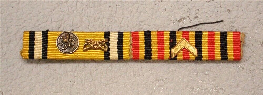 Group of 2 WWII era Belgian - 1940-45 War Medal & Exceptional Service Medal