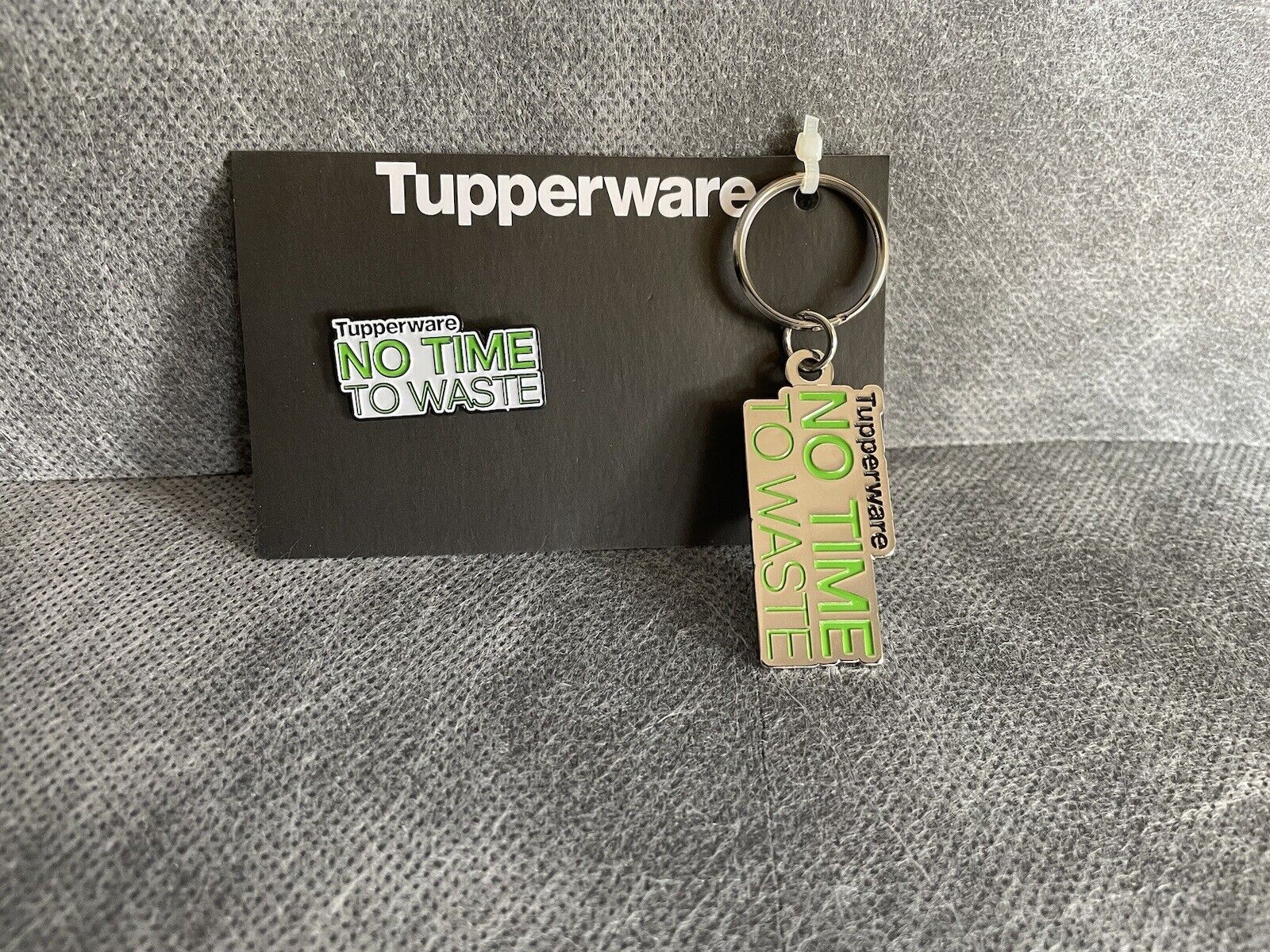 Tupperware No Time To Waist NTTW Keychain & Pin Set New
