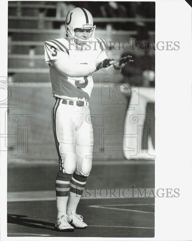1987 Press Photo Indianapolis Colts Football Player Rohn Stark - afa55062