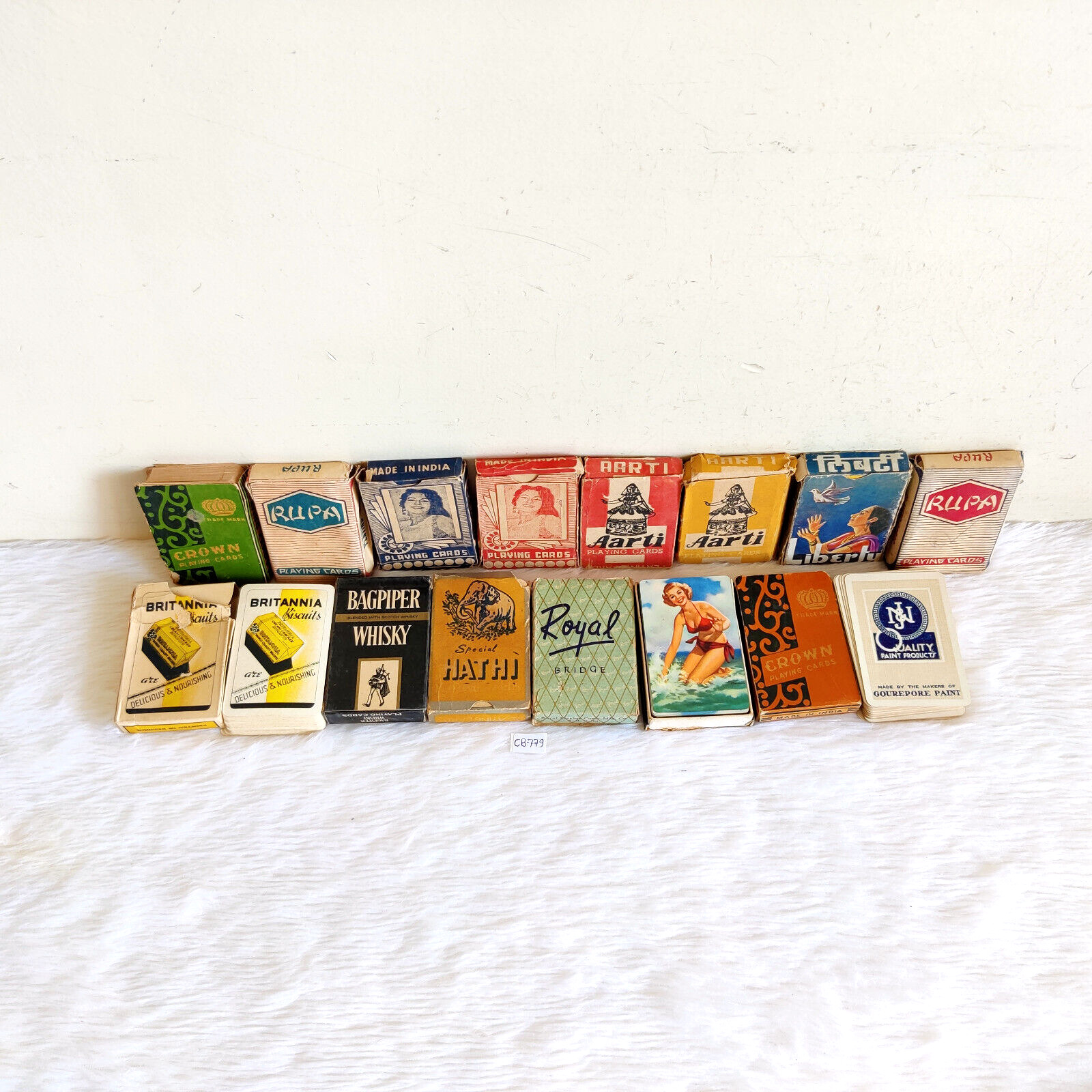 Vintage Beautiful Multibranded Old Playing Cards Collectibles Set of 15 CB779